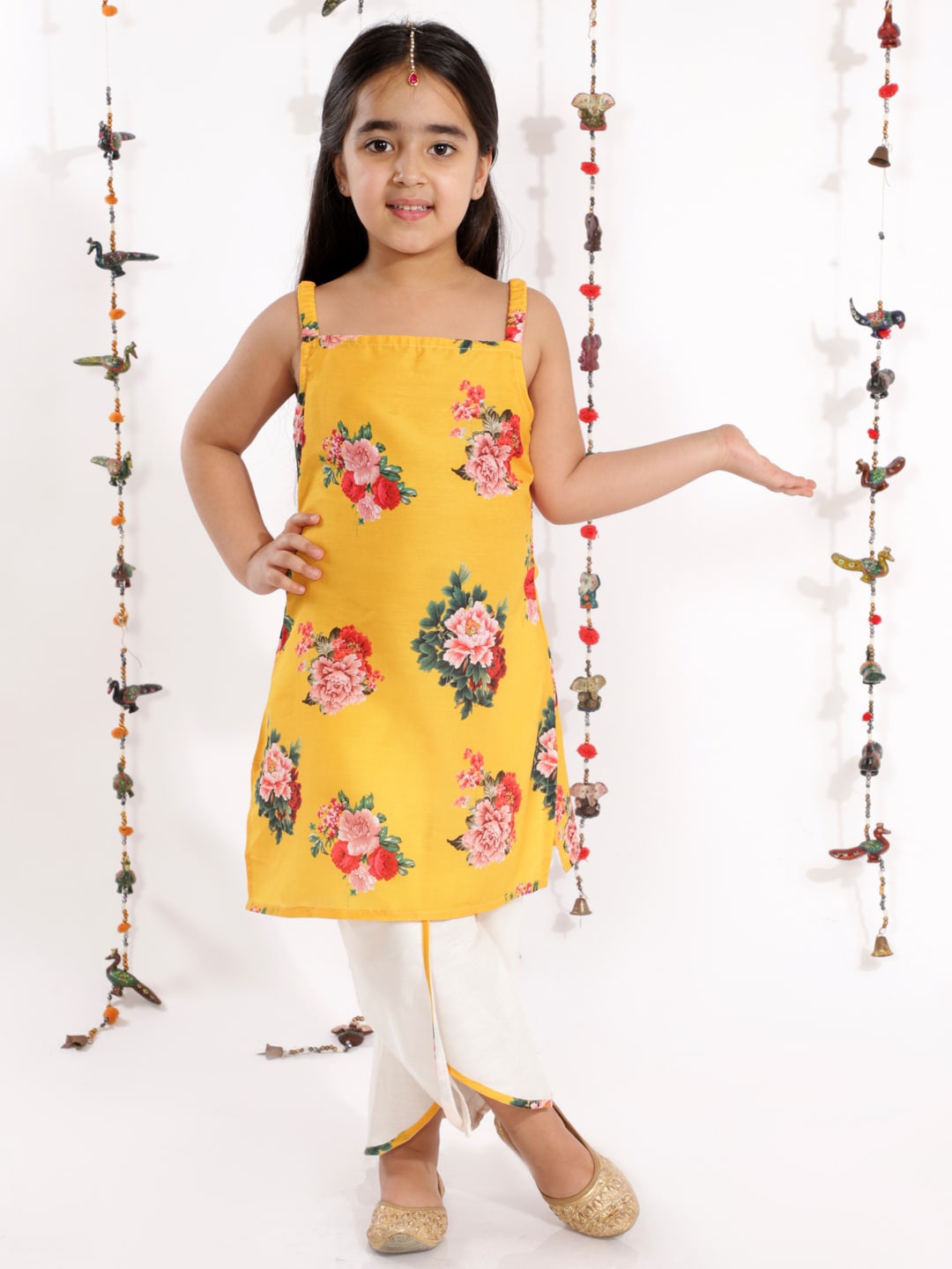 

VASTRAMAY Girls Yellow Floral Printed Kurta with Dhoti Pants