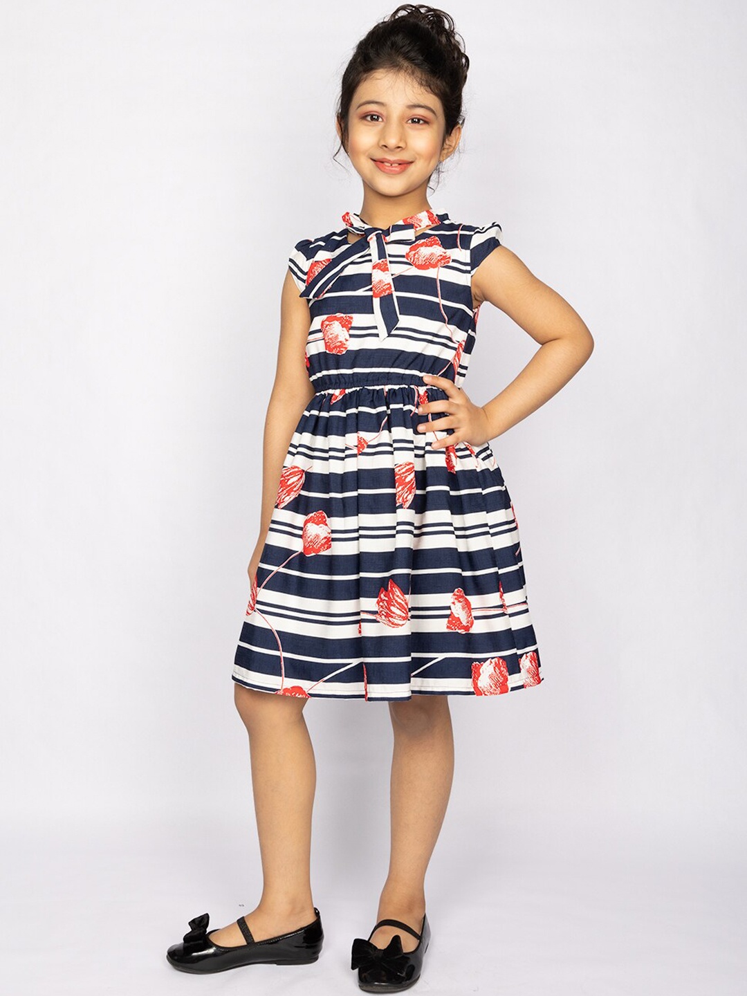 

Peppermint Navy Blue Floral Dress