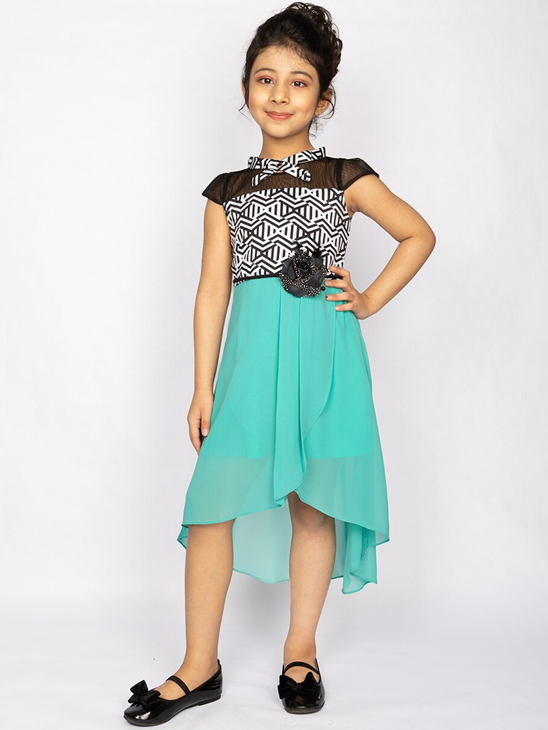 

Peppermint Sea Green & Black Geometric Printed Satin Dress with Tie-up Details