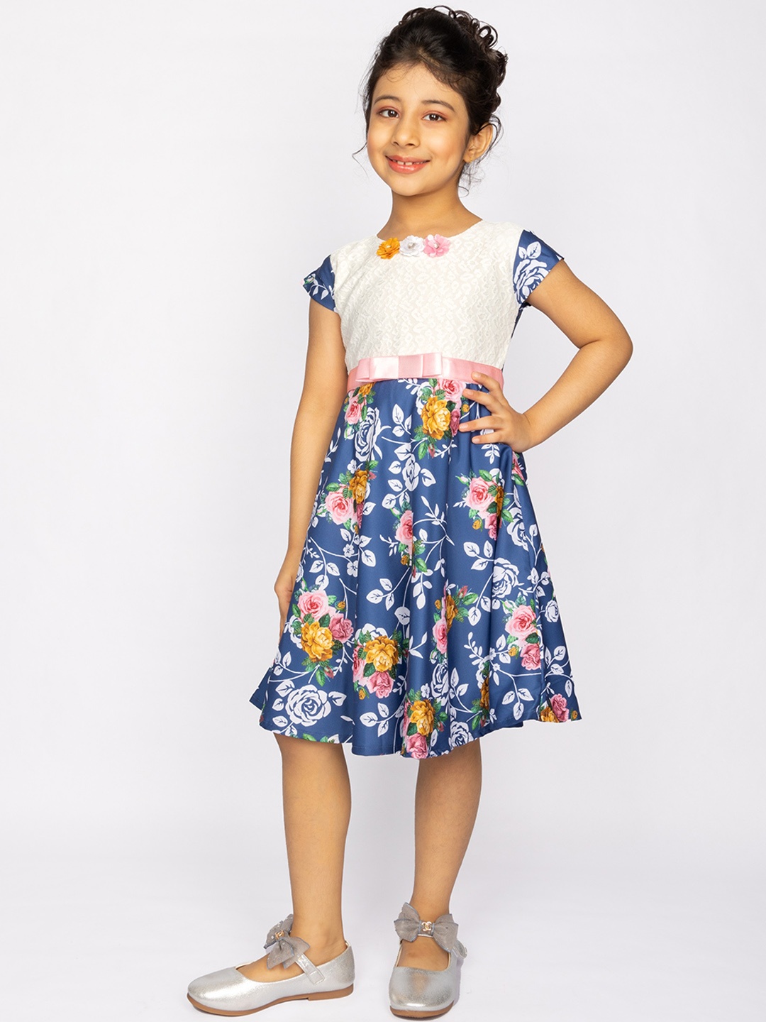 

Peppermint Blue Floral Flared Dress