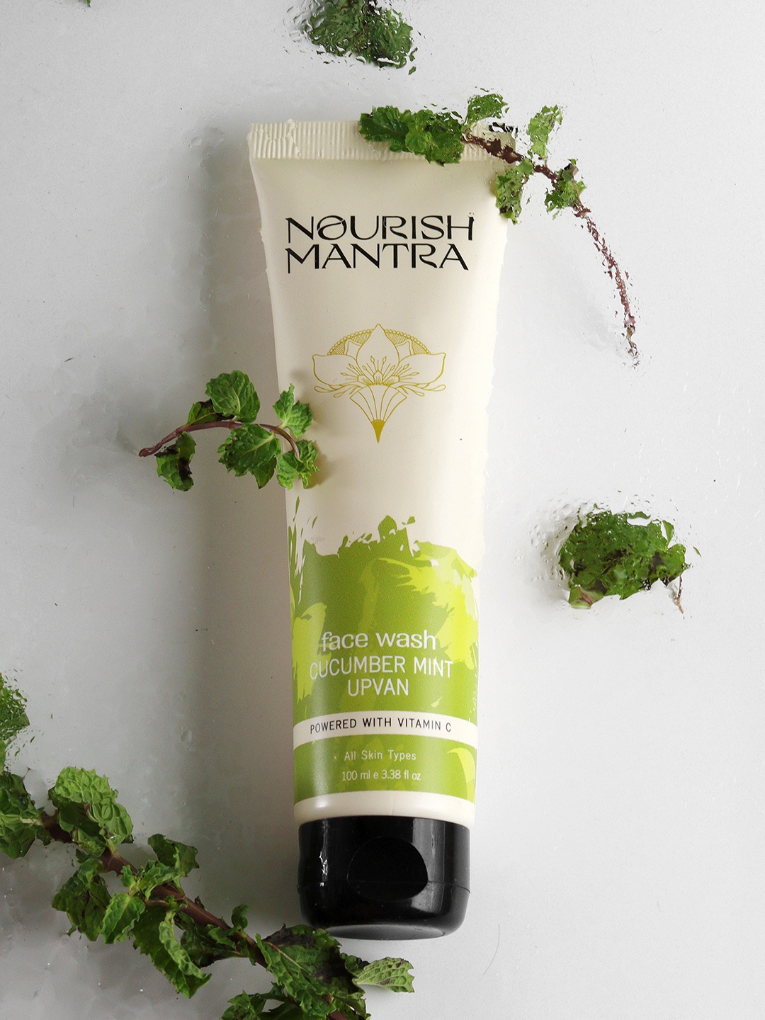 

Nourish Mantra Cucumber Mint Upvan Facial Cleanser - 100 ml, Green