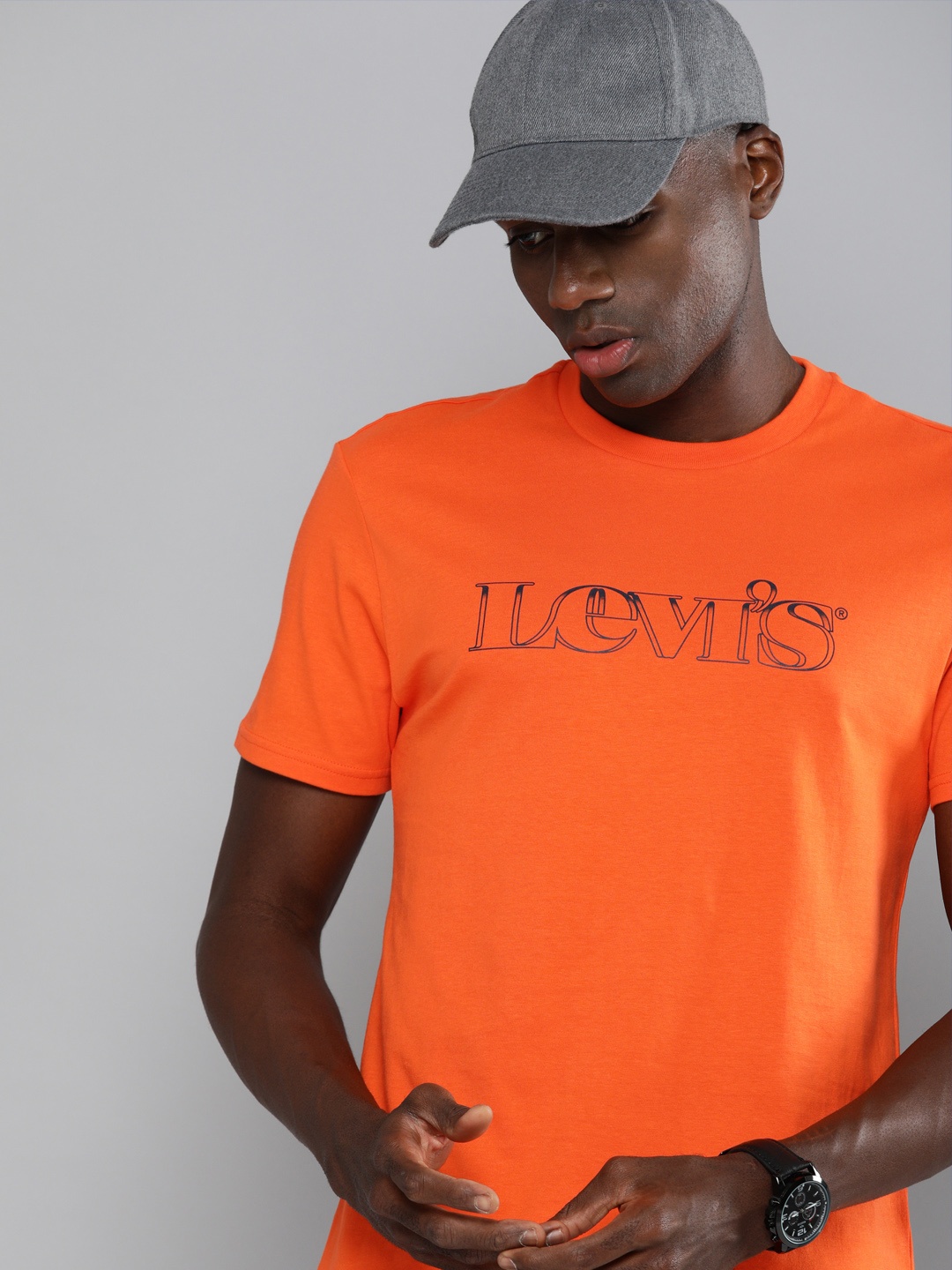 

Levis Men Orange Brand Logo Printed T-shirt
