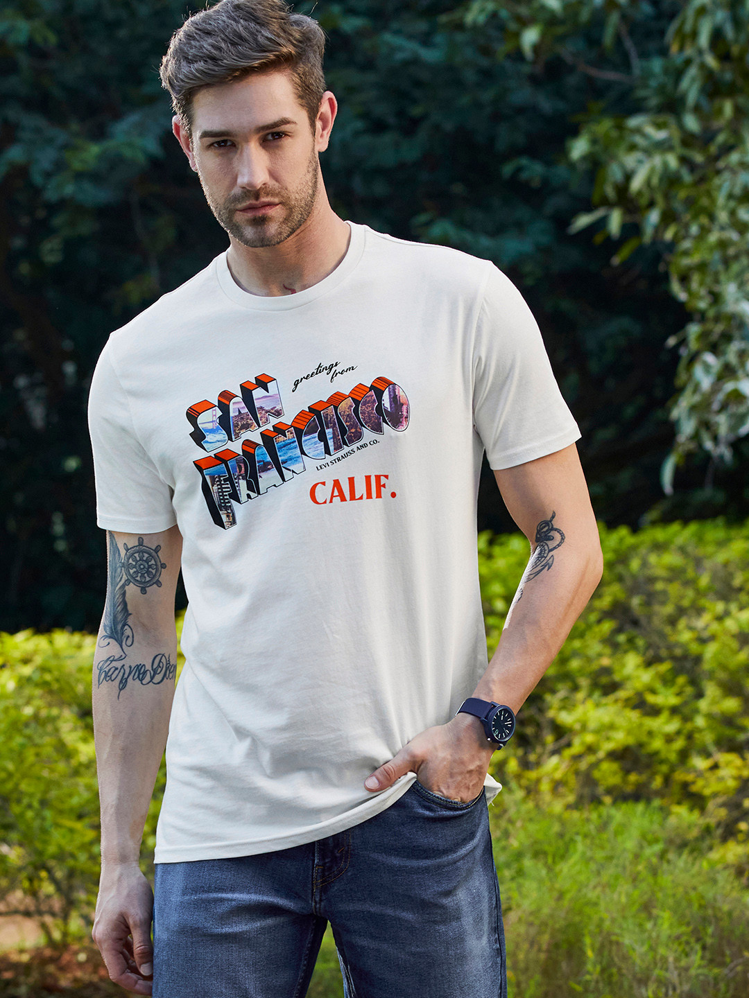 

Levis Men Off White Typography Printed Pure Cotton T-shirt