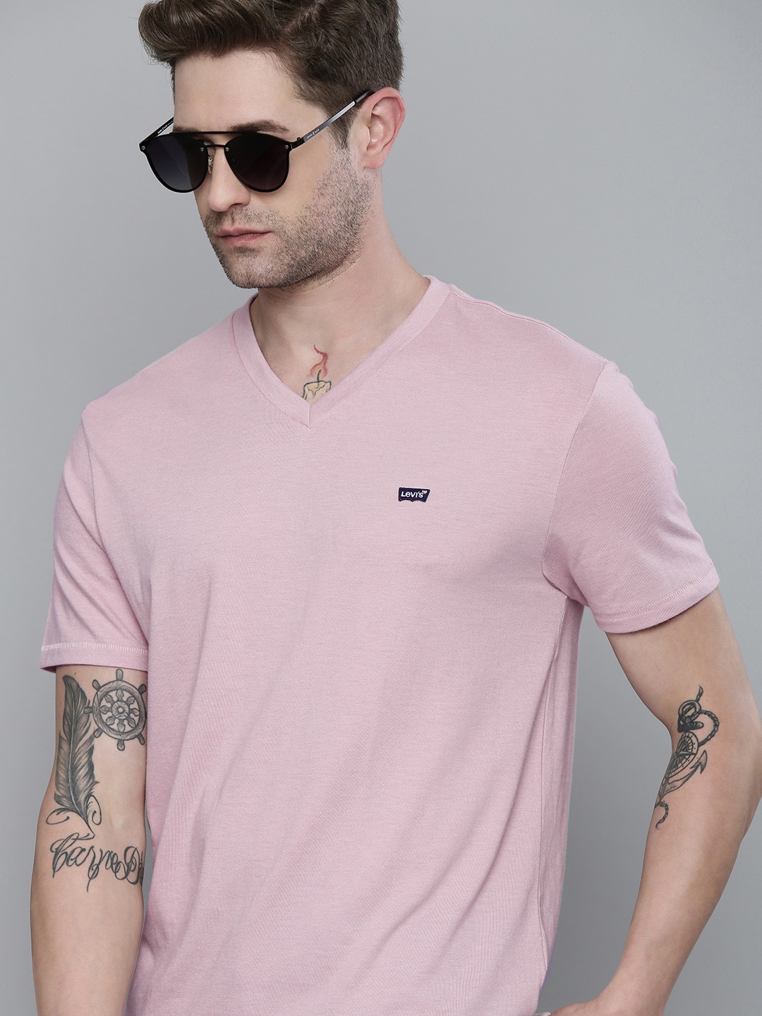 

Levis Men Pink V-Neck T-shirt