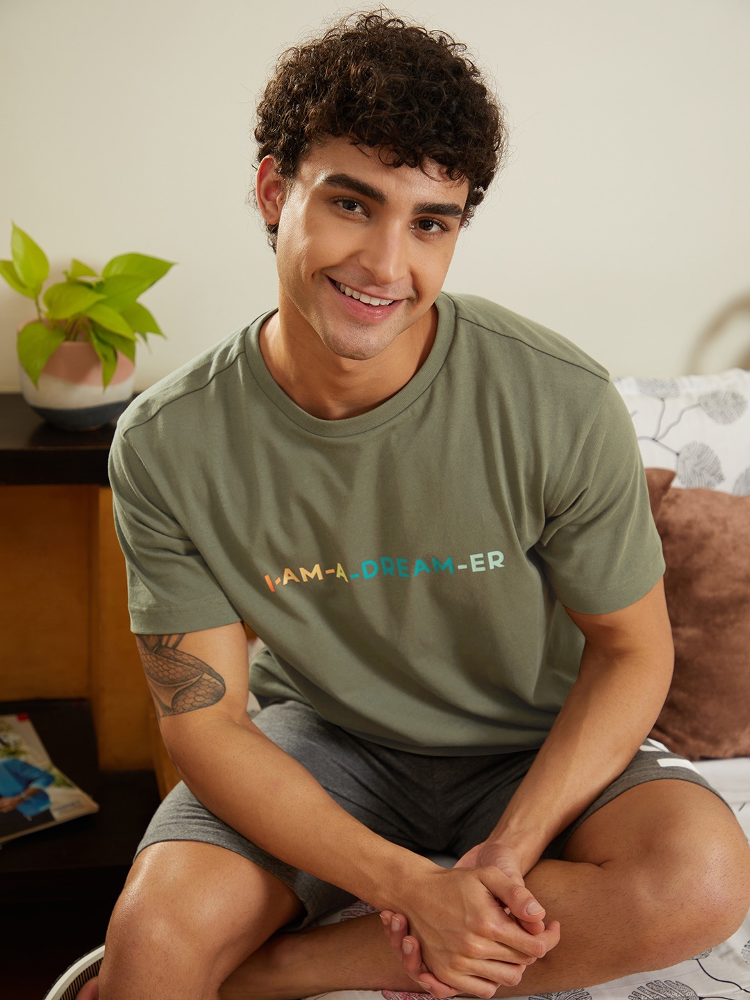 

Levis Men Olive Green Typography Printed Round-Neck Pure Cotton Casual T-shirt