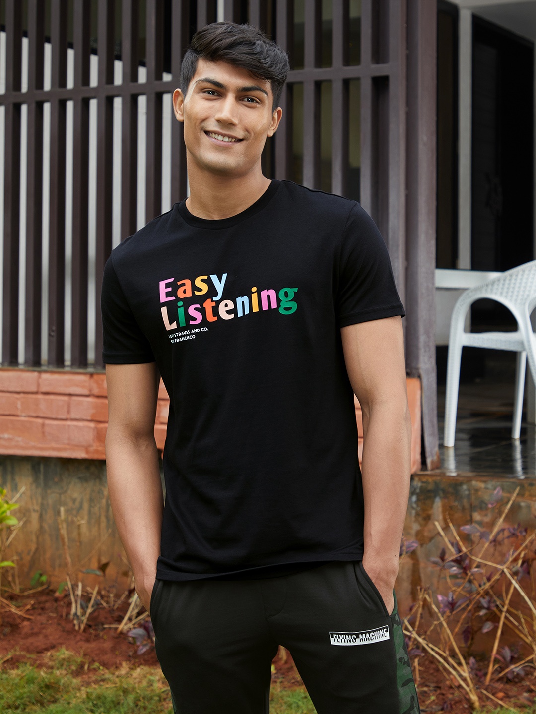 

Levis Men Black Typography Printed Pure Cotton T-shirt