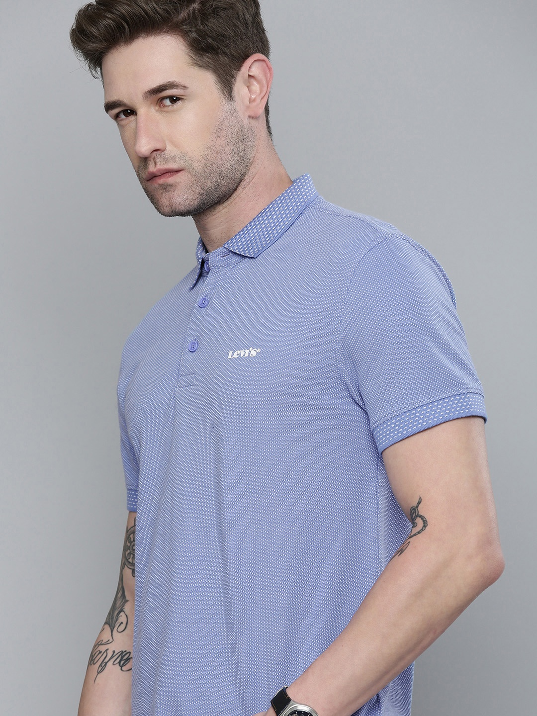 

Levis Men Blue Textured Polo Collar T-shirt