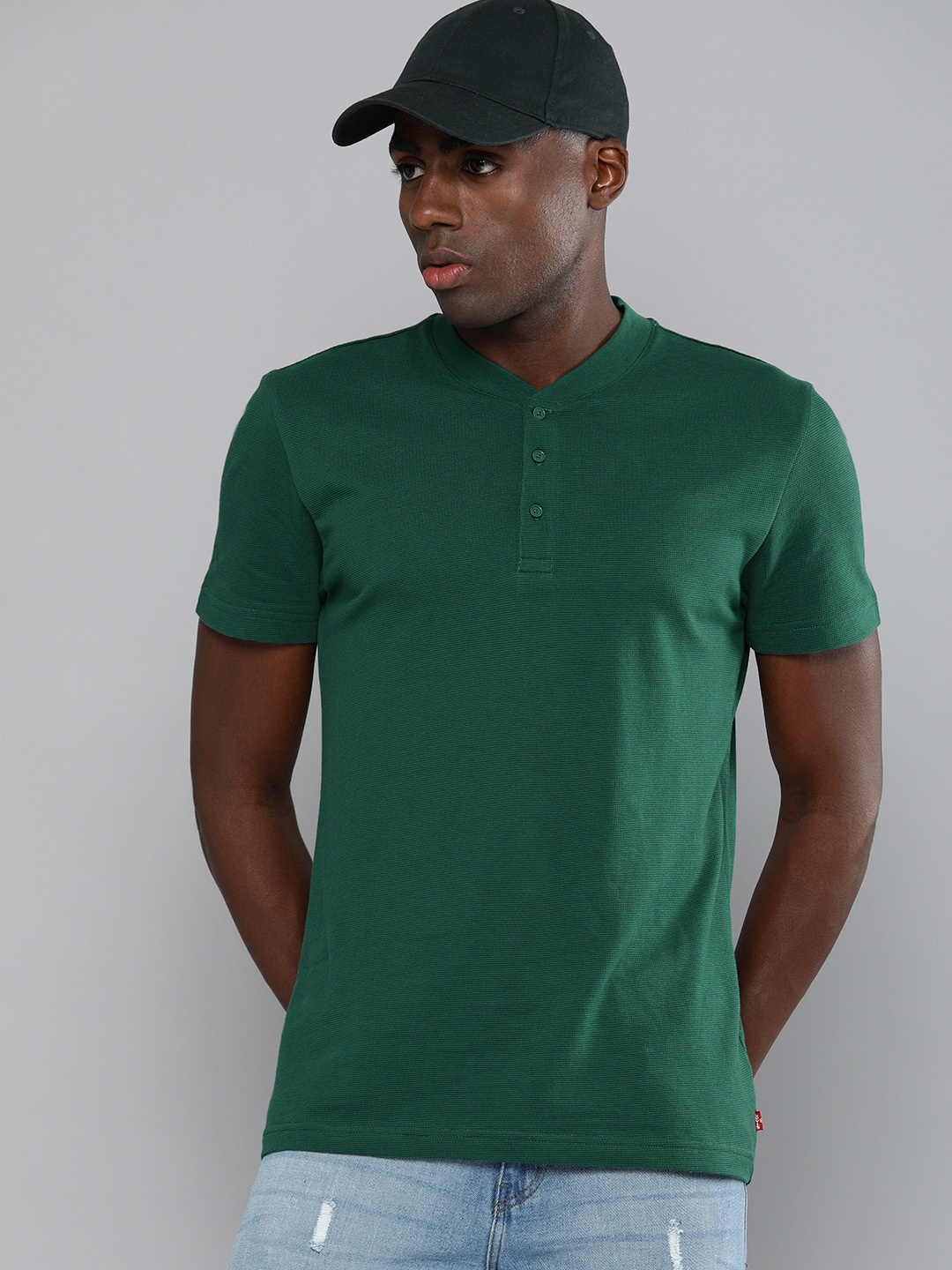 

Levis Men Green Mandarin Collar T-shirt