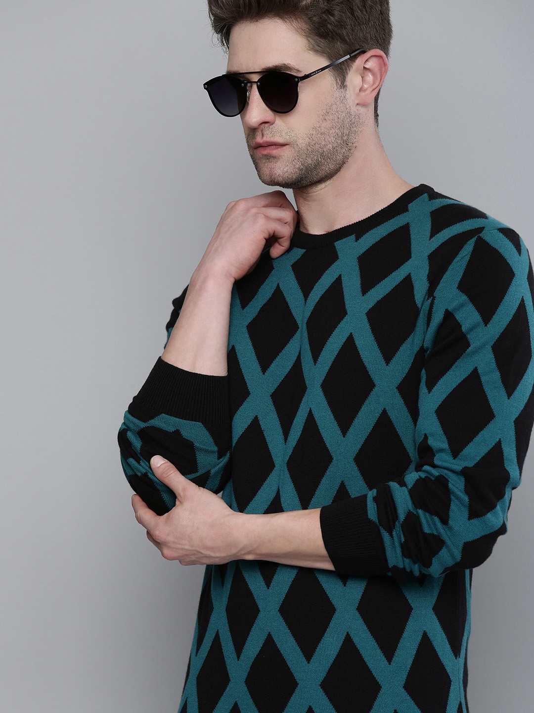 

Levis Men Blue & Black Printed Pullover