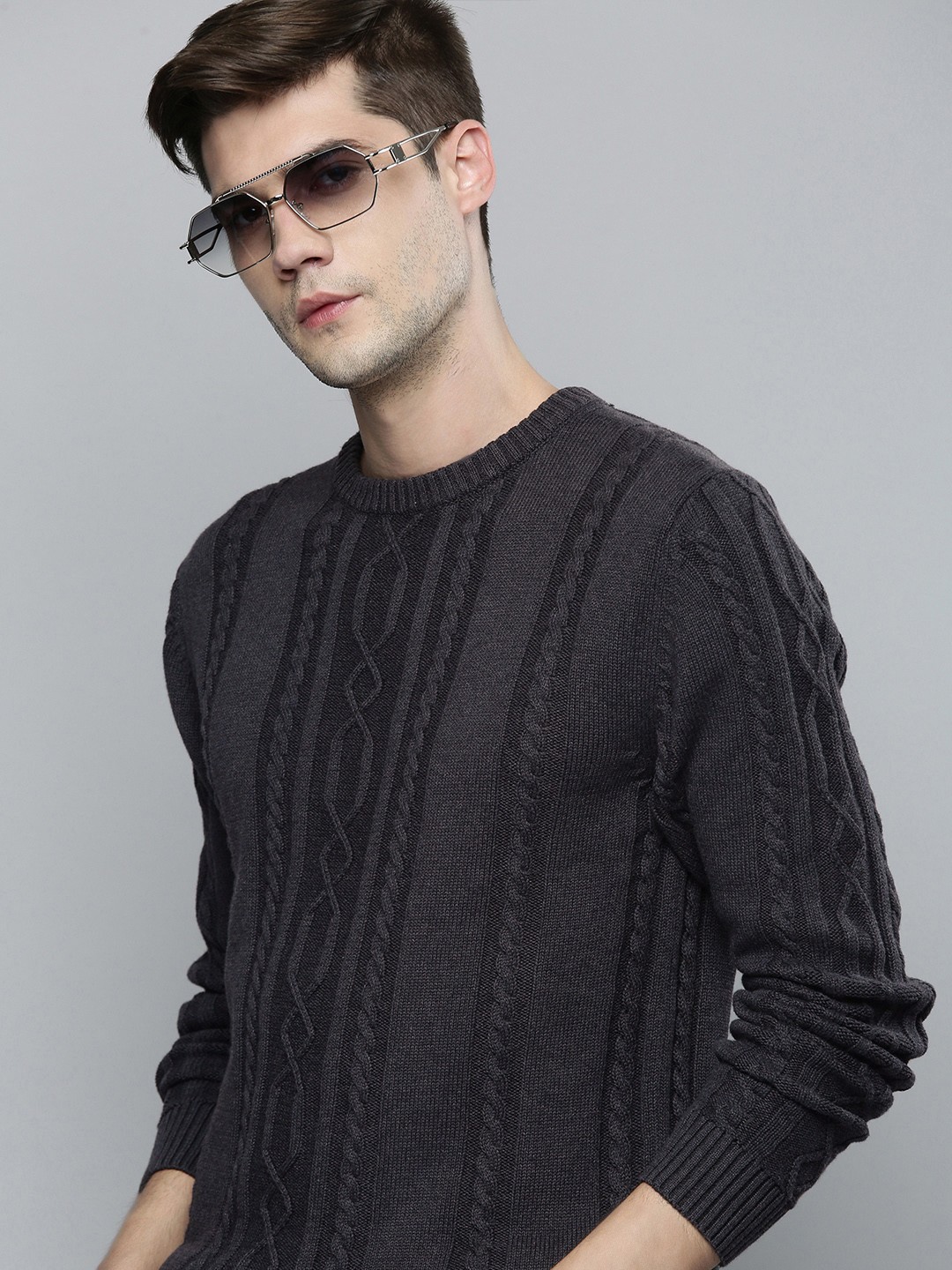 

Levis Men Charcoal Grey Cable Knit Pullover