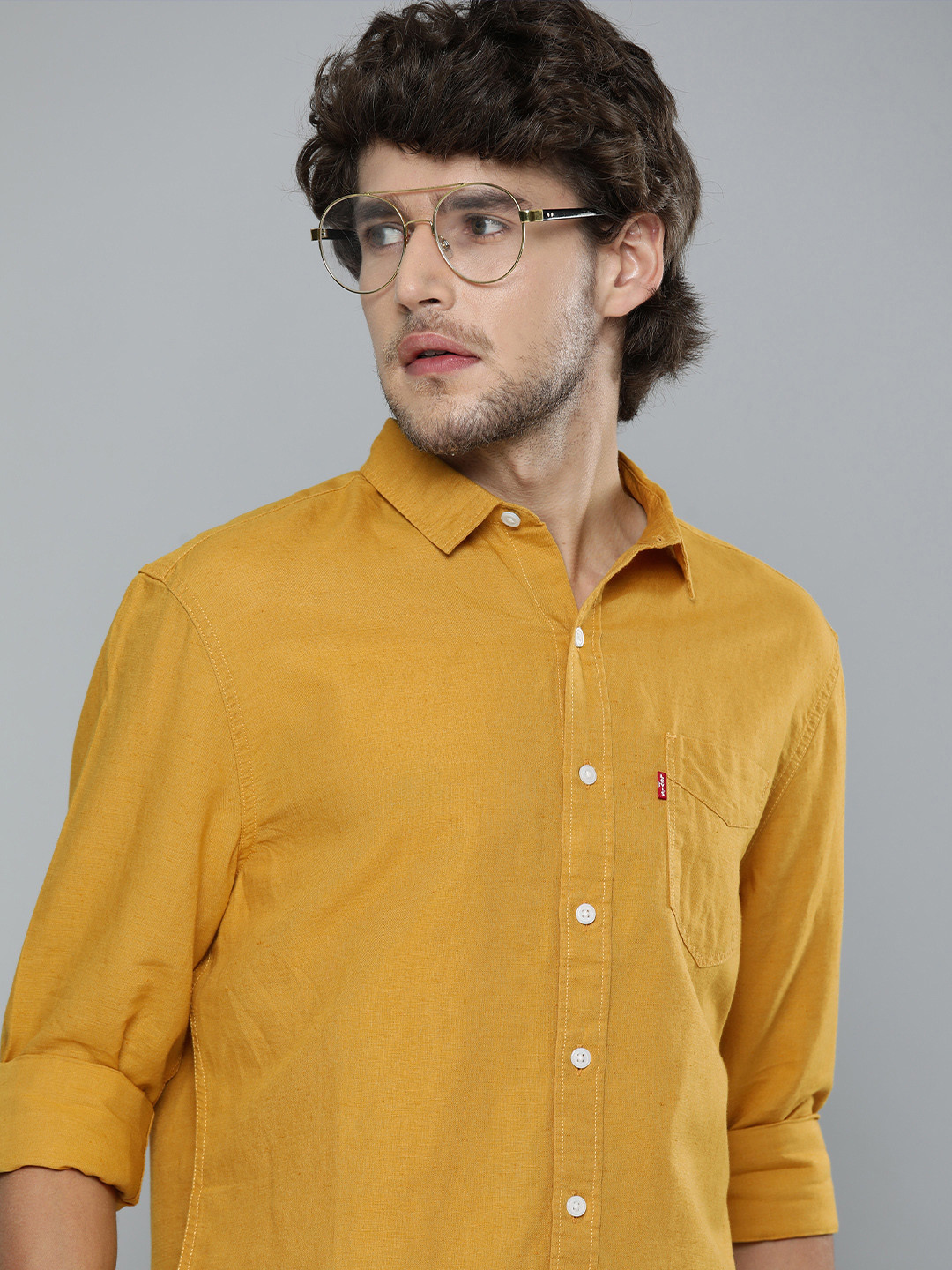 

Levis Men Yellow Solid Slim Fit Casual Shirt