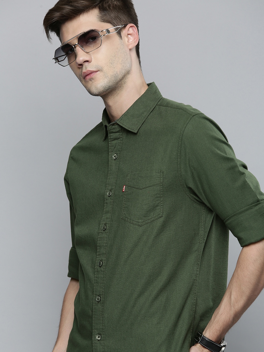 

Levis Men Green Slim Fit Opaque Casual Shirt