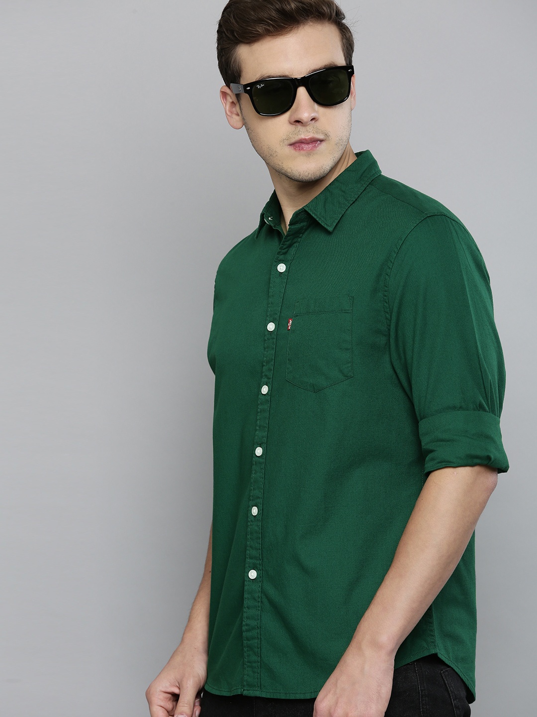 

Levis Men Green Slim Fit Opaque Casual Shirt
