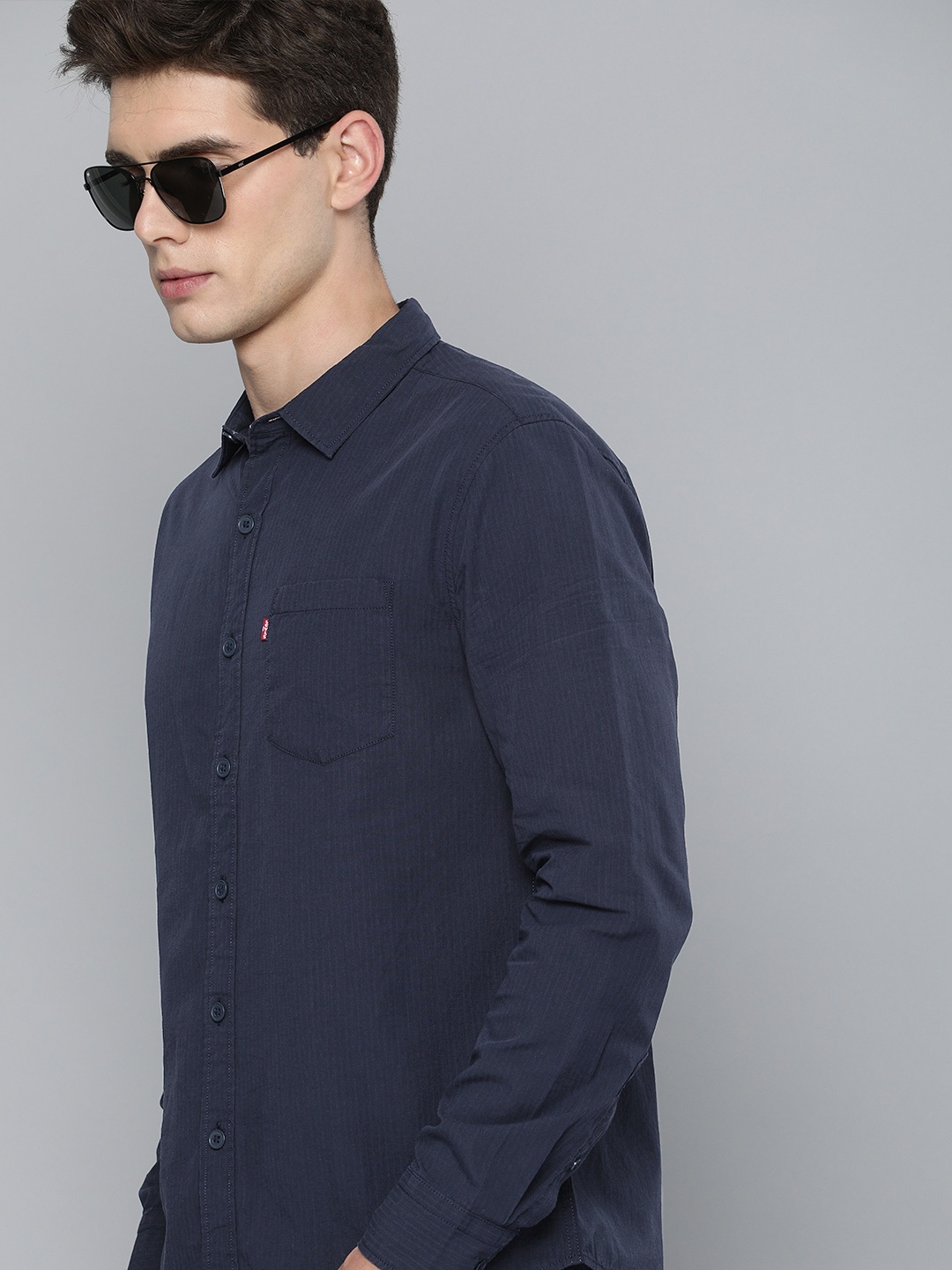 

Levis Men Indigo Navy Blue Slim Fit Opaque Casual Shirt