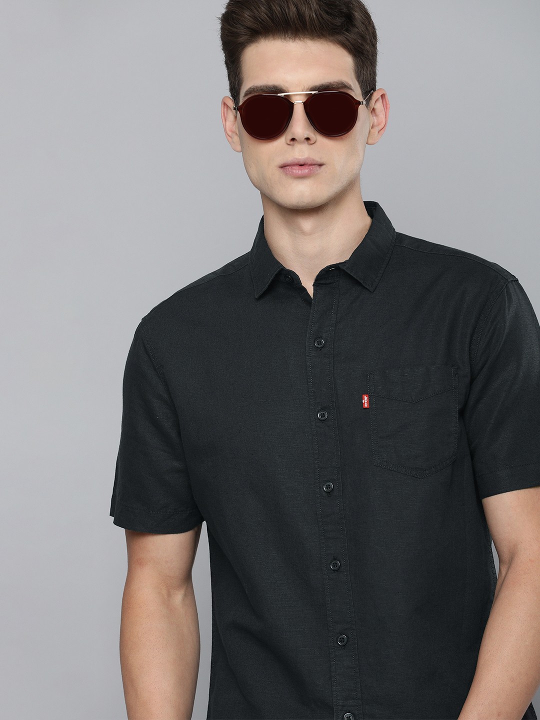 

Levis Men Black Slim Fit Opaque Casual Shirt