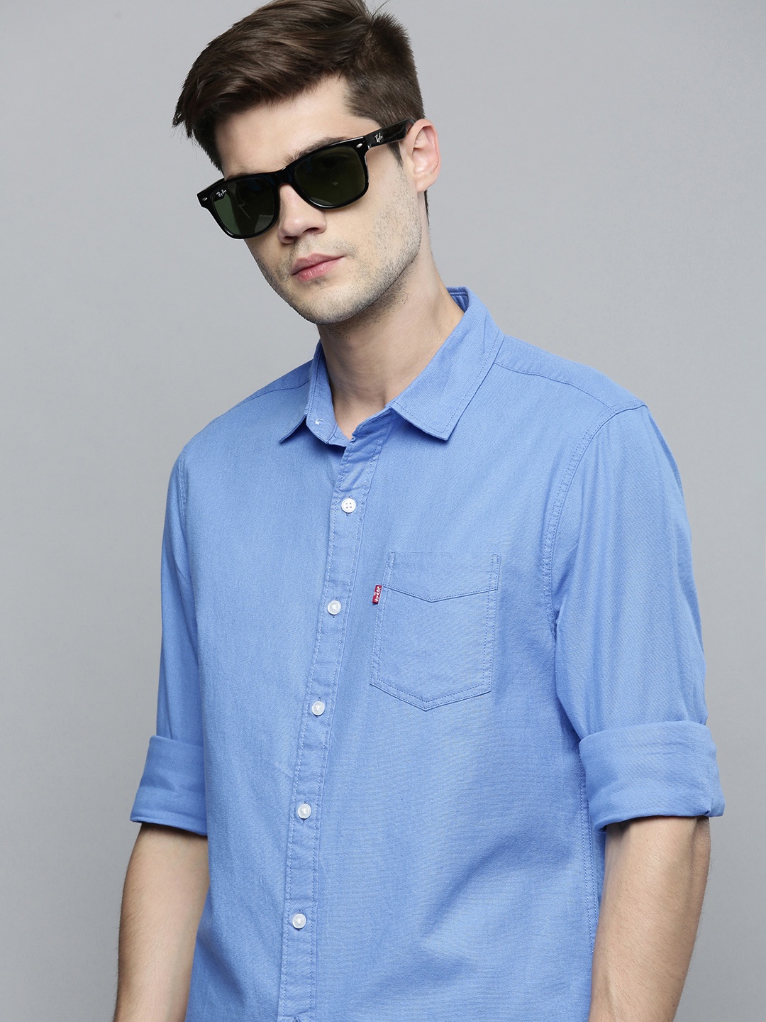 

Levis Men Blue Slim Fit Opaque Casual Shirt
