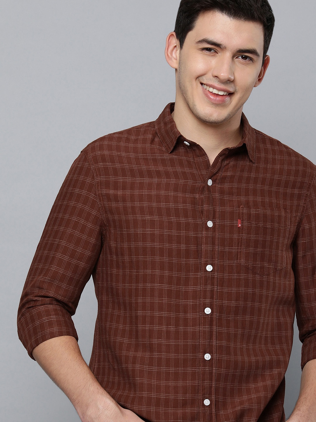 

Levis Men Maroon Slim Fit Checked Casual Shirt