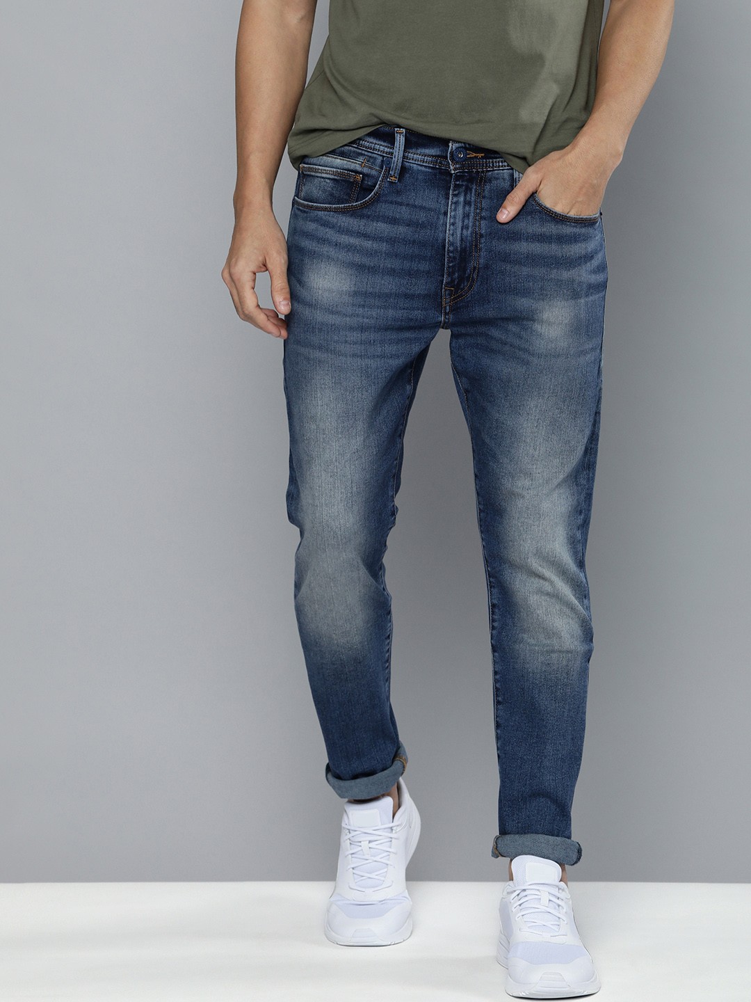 

Levis Men Blue 512 Slim Fit Mid-Rise Heavy Fade Clean Look Stretchable Jeans