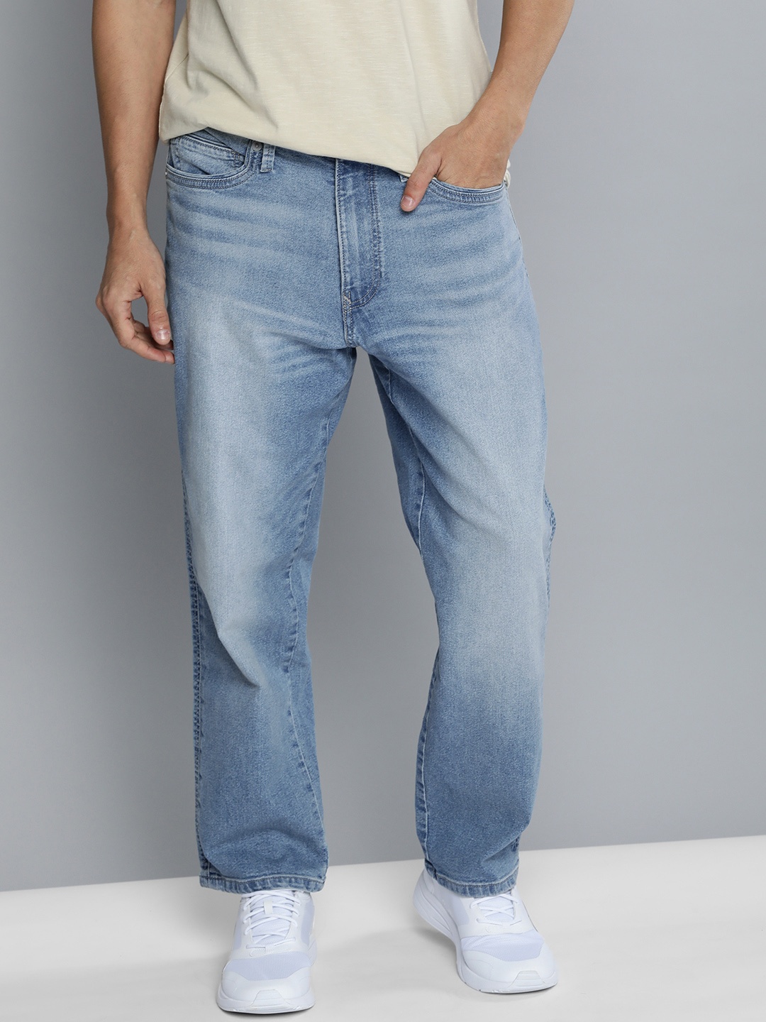 

Levis Men Blue Loose Fit Light Fade Mid Rise Stretchable Jeans
