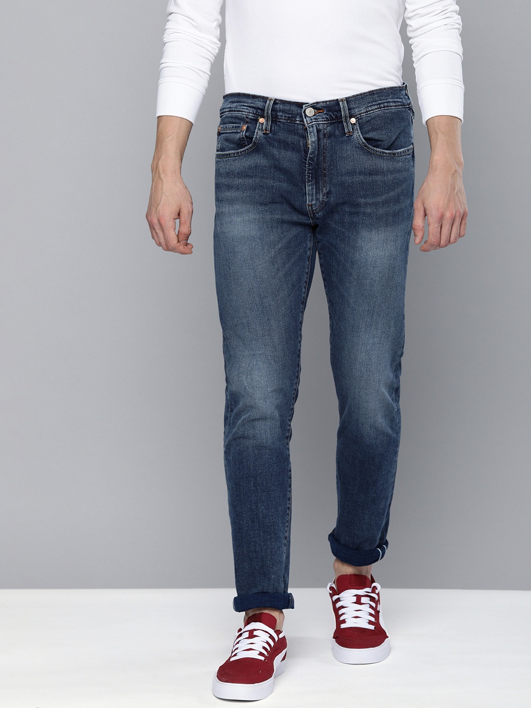

Levis Men Blue 512 Slim Taper Fit Light Fade Stretchable Jeans