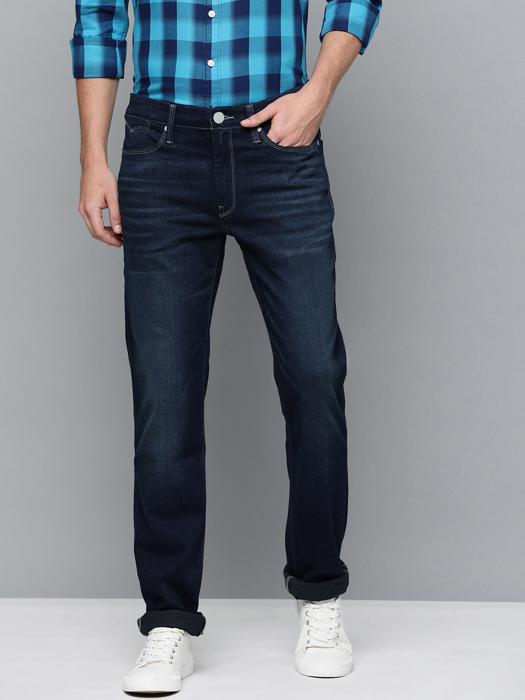 

Levis Men Blue Slim Fit Light Fade Stretchable Jeans