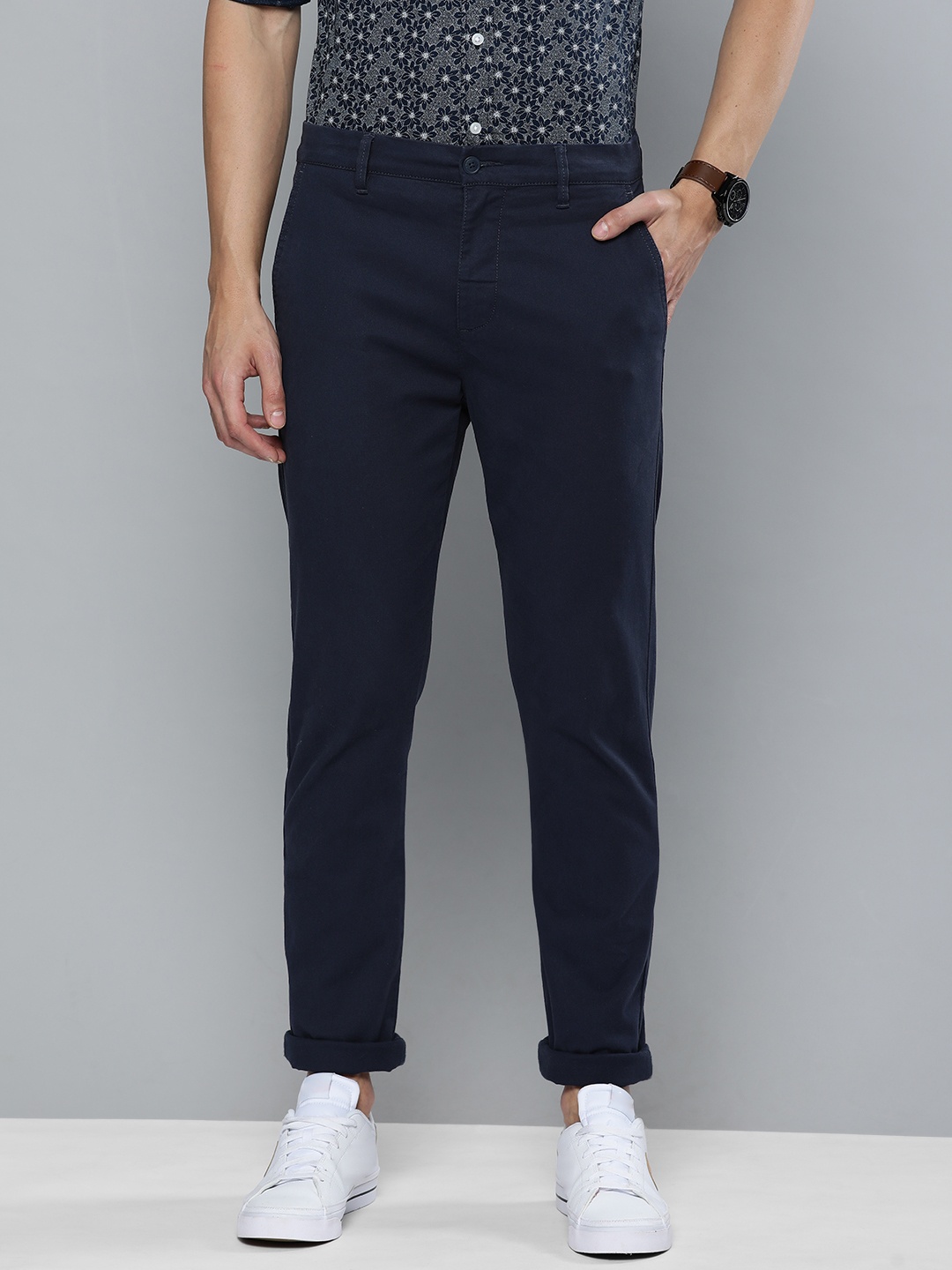 

Levis Men Blue Slim Fit Wrinkle Free Chinos Trousers