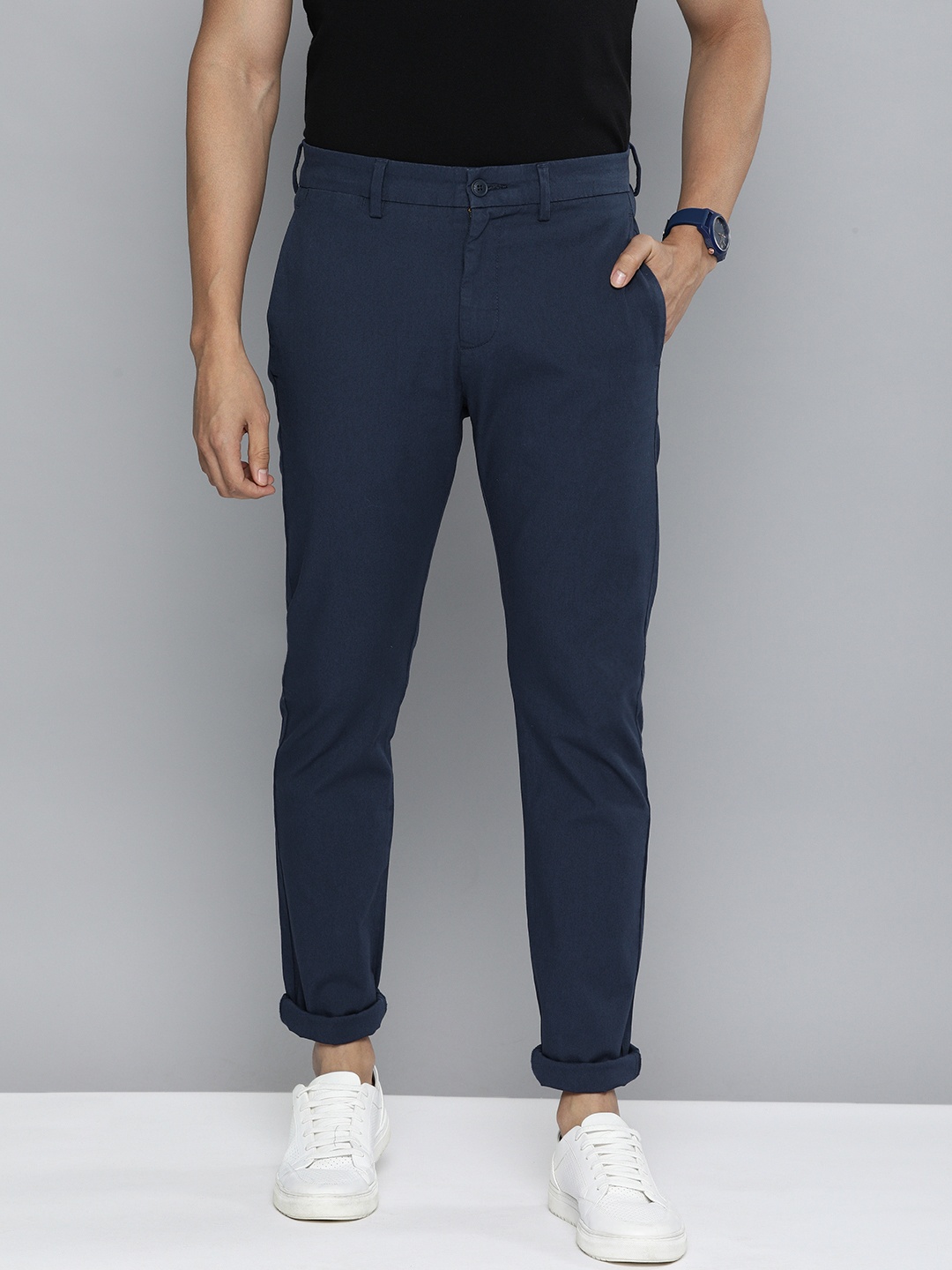 

Levis Men Navy Blue 512 Slim Tapered Fit Chinos Trousers