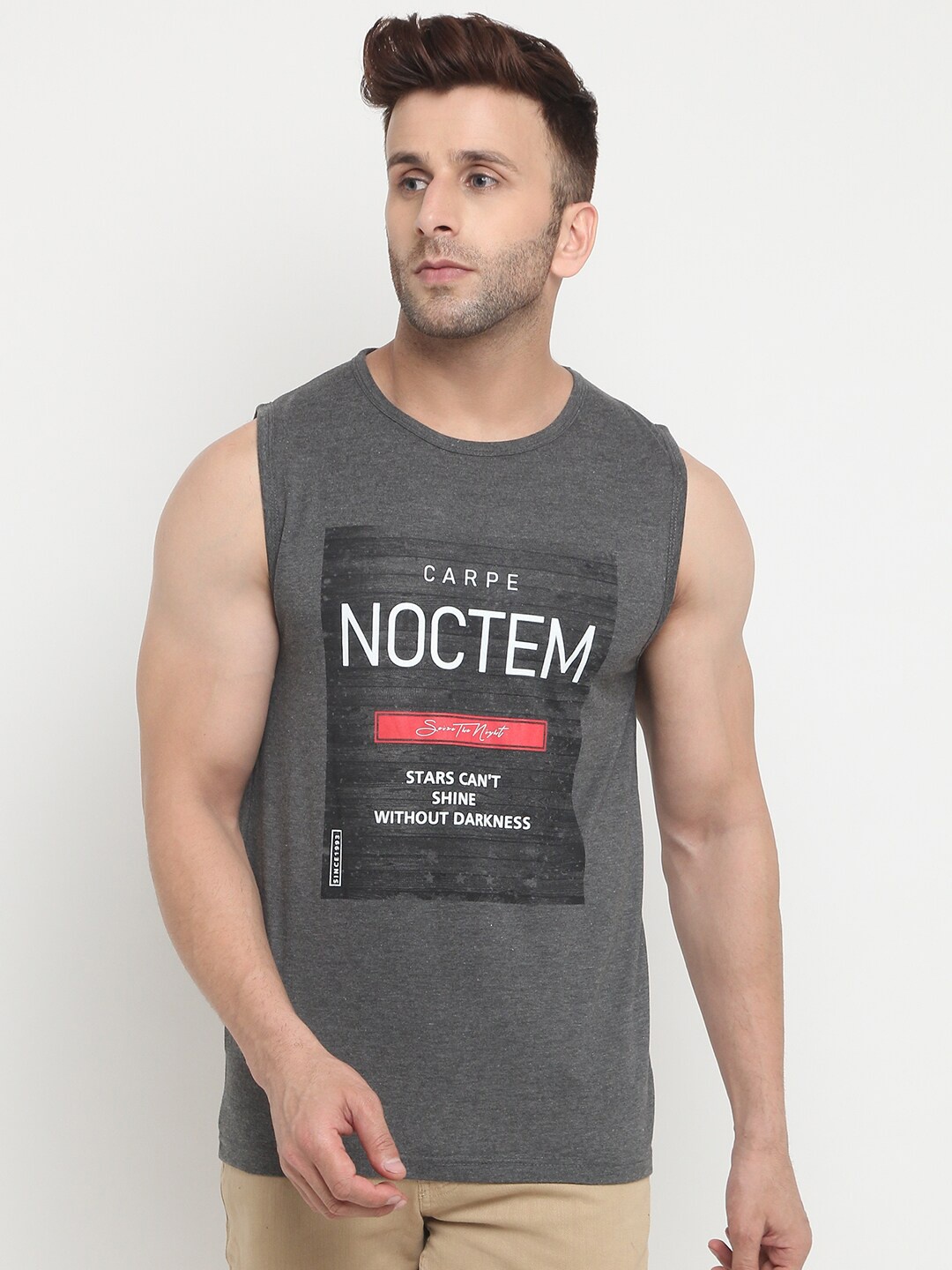 

CHKOKKO Men Grey Melange Typography Printed T-shirt