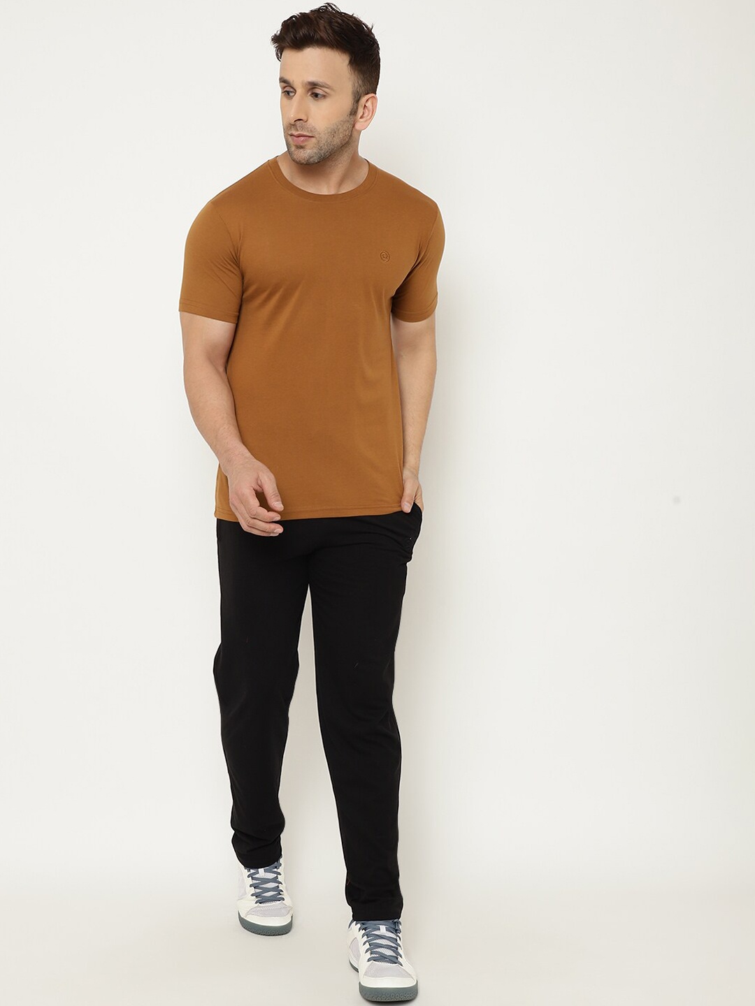 

Chkokko Men Brown & Black Solid Cotton Tracksuit