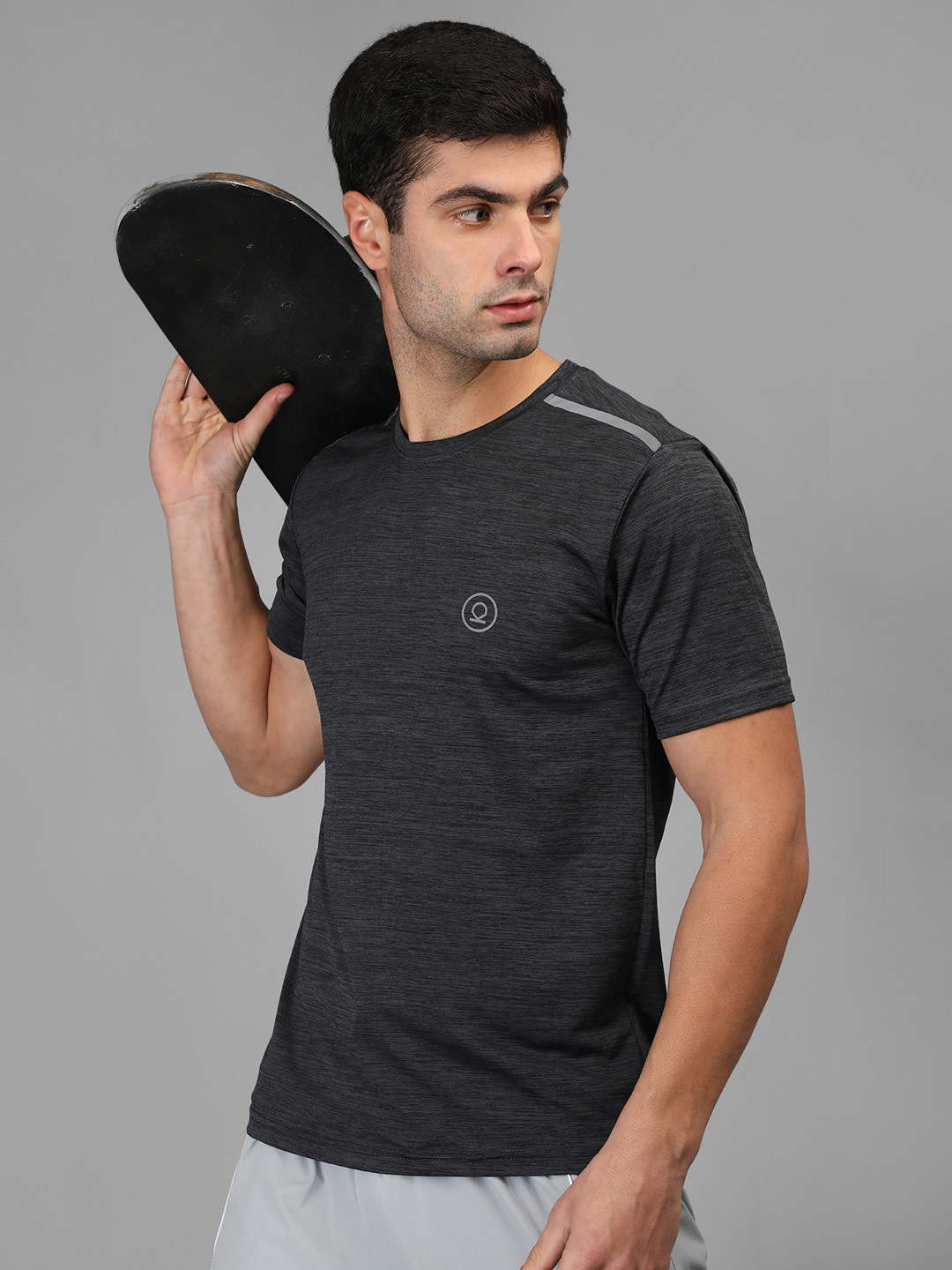 

CHKOKKO Men Gunmetal-Toned Self Designed Round Neck Sports T-shirt, Metallic