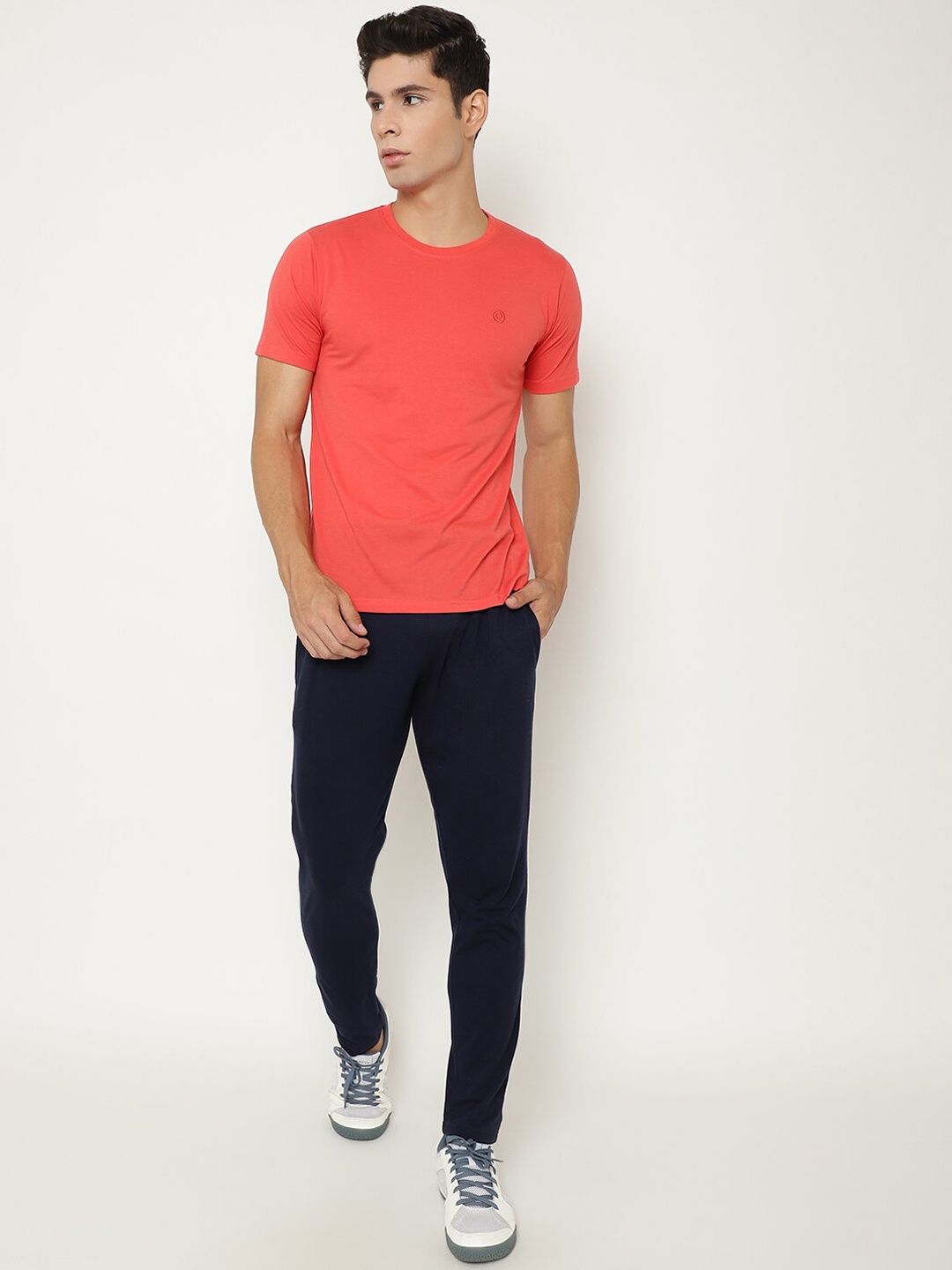 

Chkokko Men Peach-Coloured & Navy Blue Sports Tracksuit