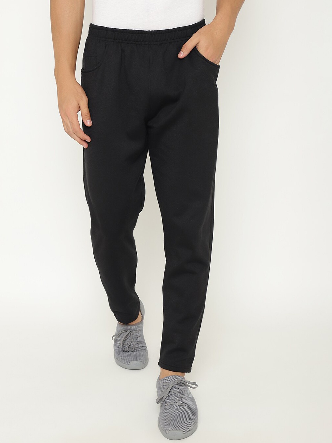

CHKOKKO Men Black Straight-Fit Track Pants