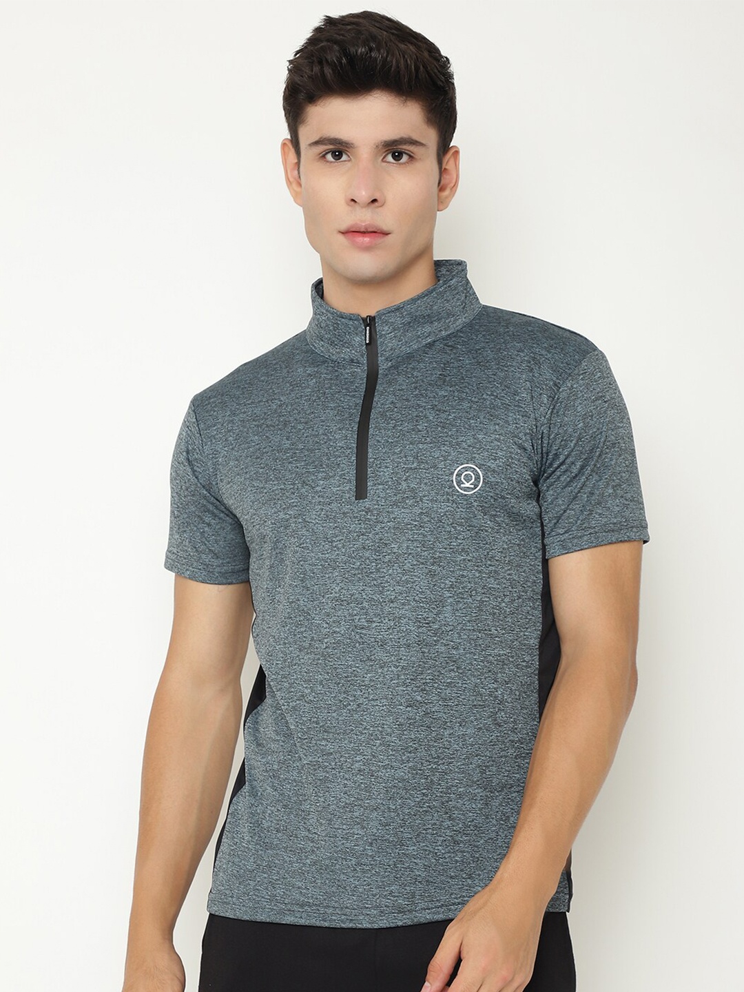 

CHKOKKO Men Grey Melange High Neck Dri-FIT Training or Gym T-shirt
