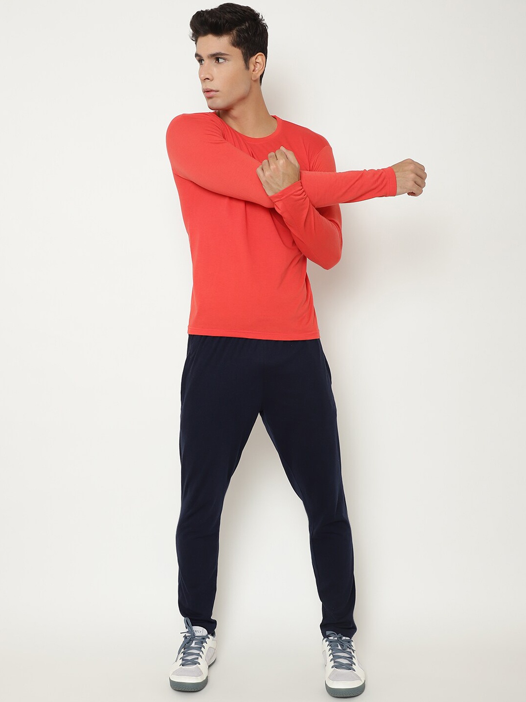 

Chkokko Men Peach-Coloured & Navy Blue Sports Tracksuit
