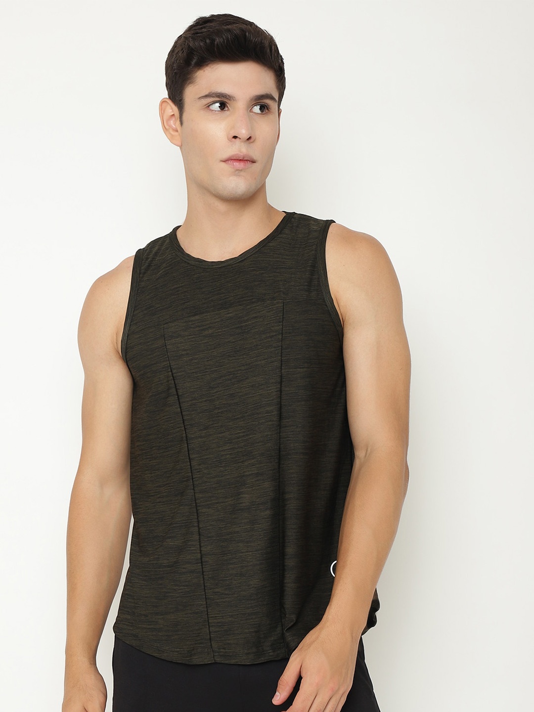 

CHKOKKO Men Olive Green Training or Gym T-shirt