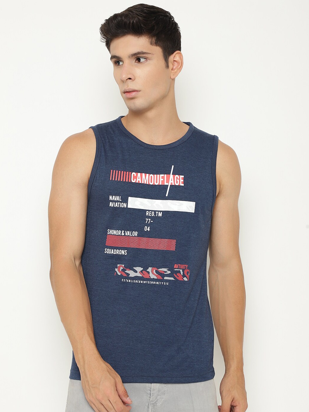 

CHKOKKO Men Blue Typography Printed T-shirt
