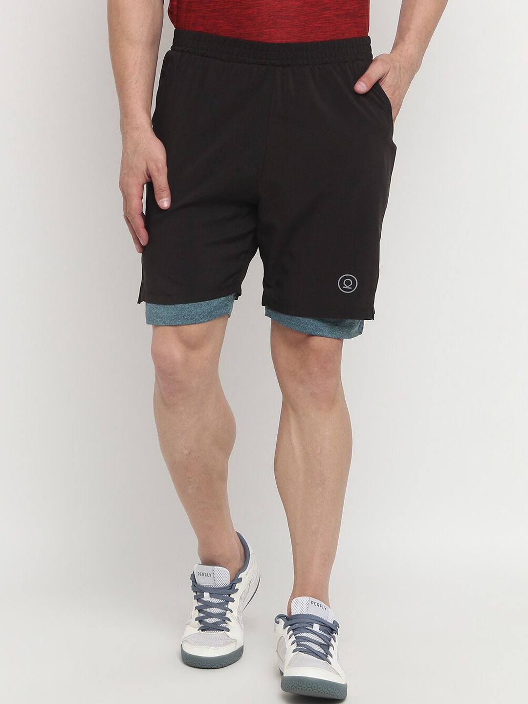 

CHKOKKO Men Black Mid-Rise Sports Shorts
