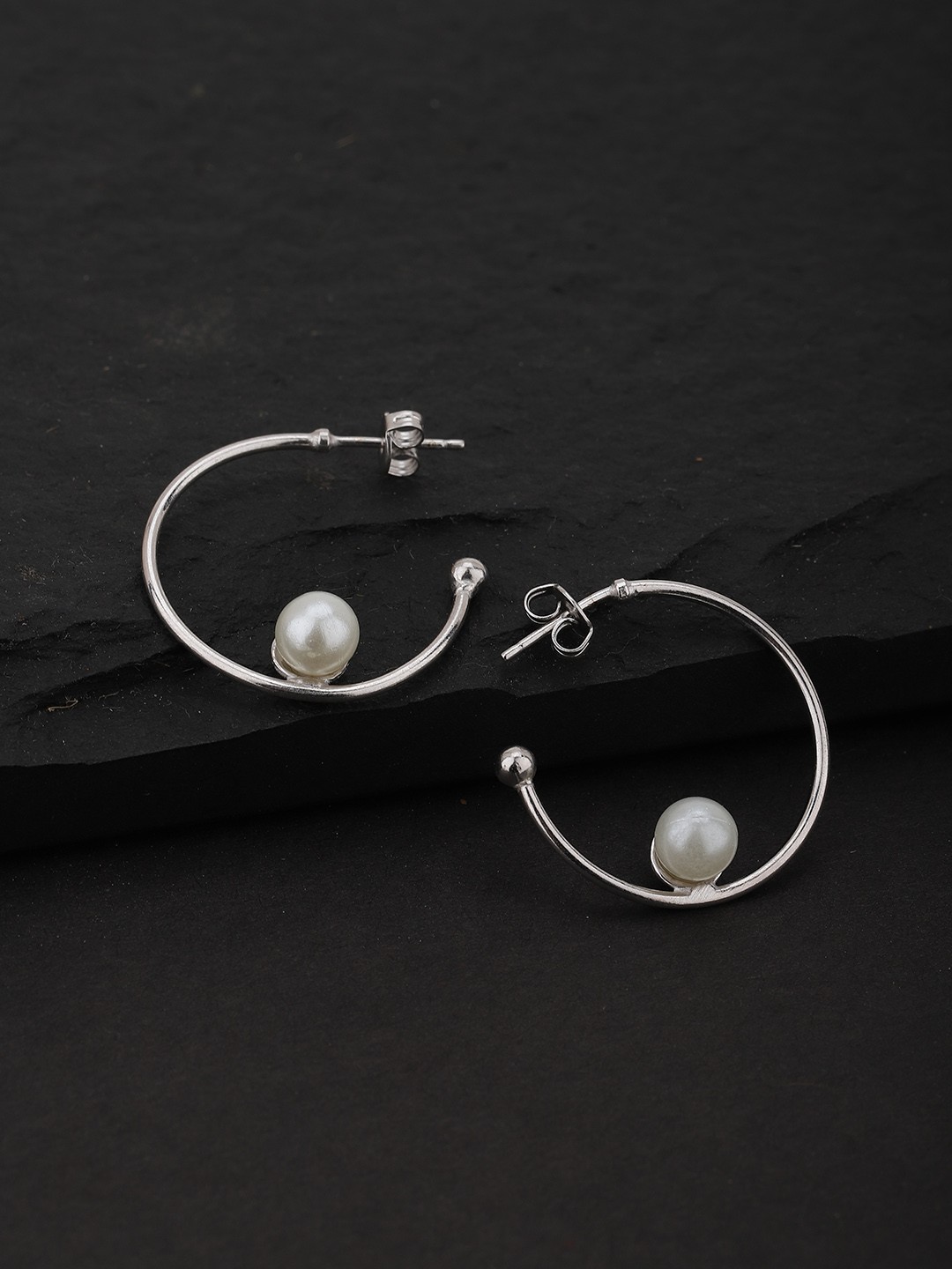 

Carlton London Off White & Silver-Toned Rhodium-Plated Beaded Half Hoop Earrings