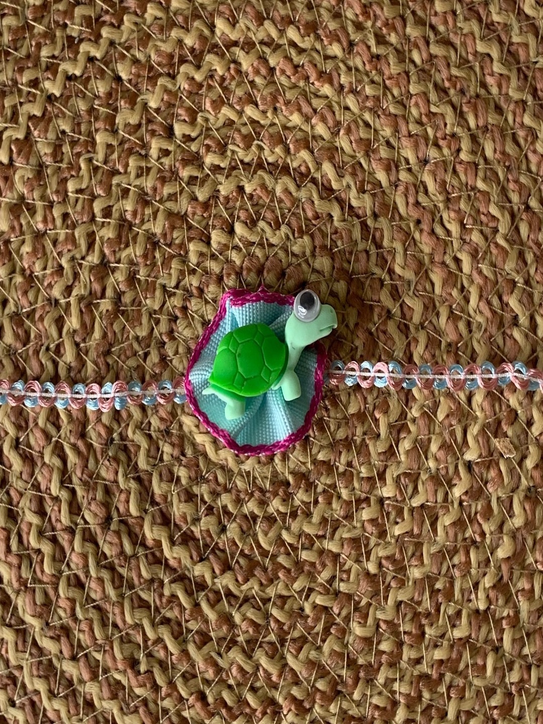 

I Jewels Green & Blue Turtle Cartoon Character Thread Rakhi