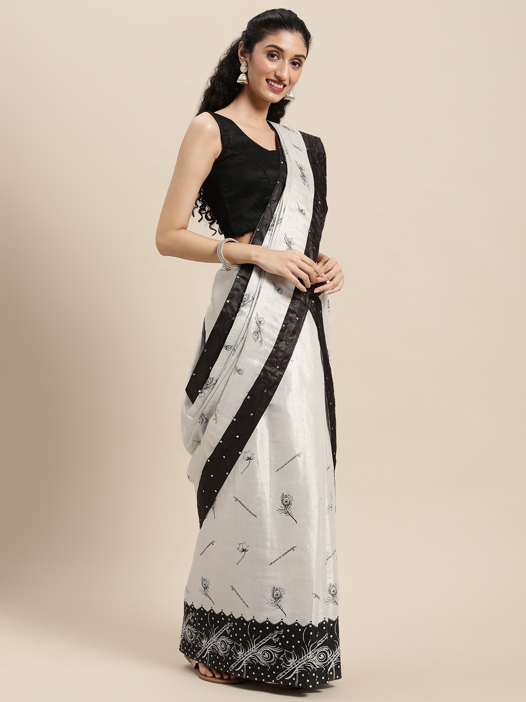 

Thara Sarees Silver-Toned Ethnic Motifs Kasavu Lehenga Saree