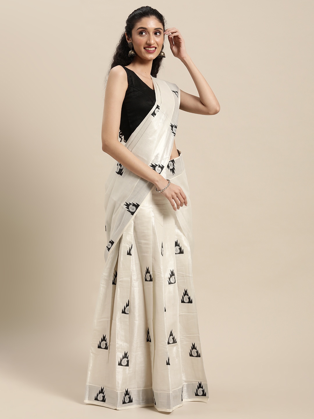 

Thara Sarees Silver-Toned Ethnic Motifs Kasavu Lehenga Saree