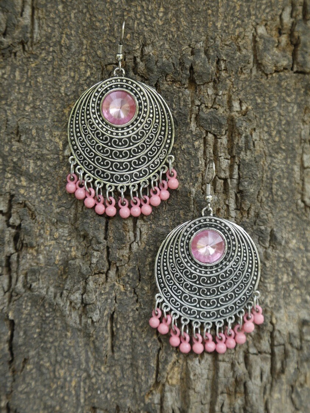 

NEUDIS Silver-Toned and Pink Oxidised Oval Shaped Drop Earrings
