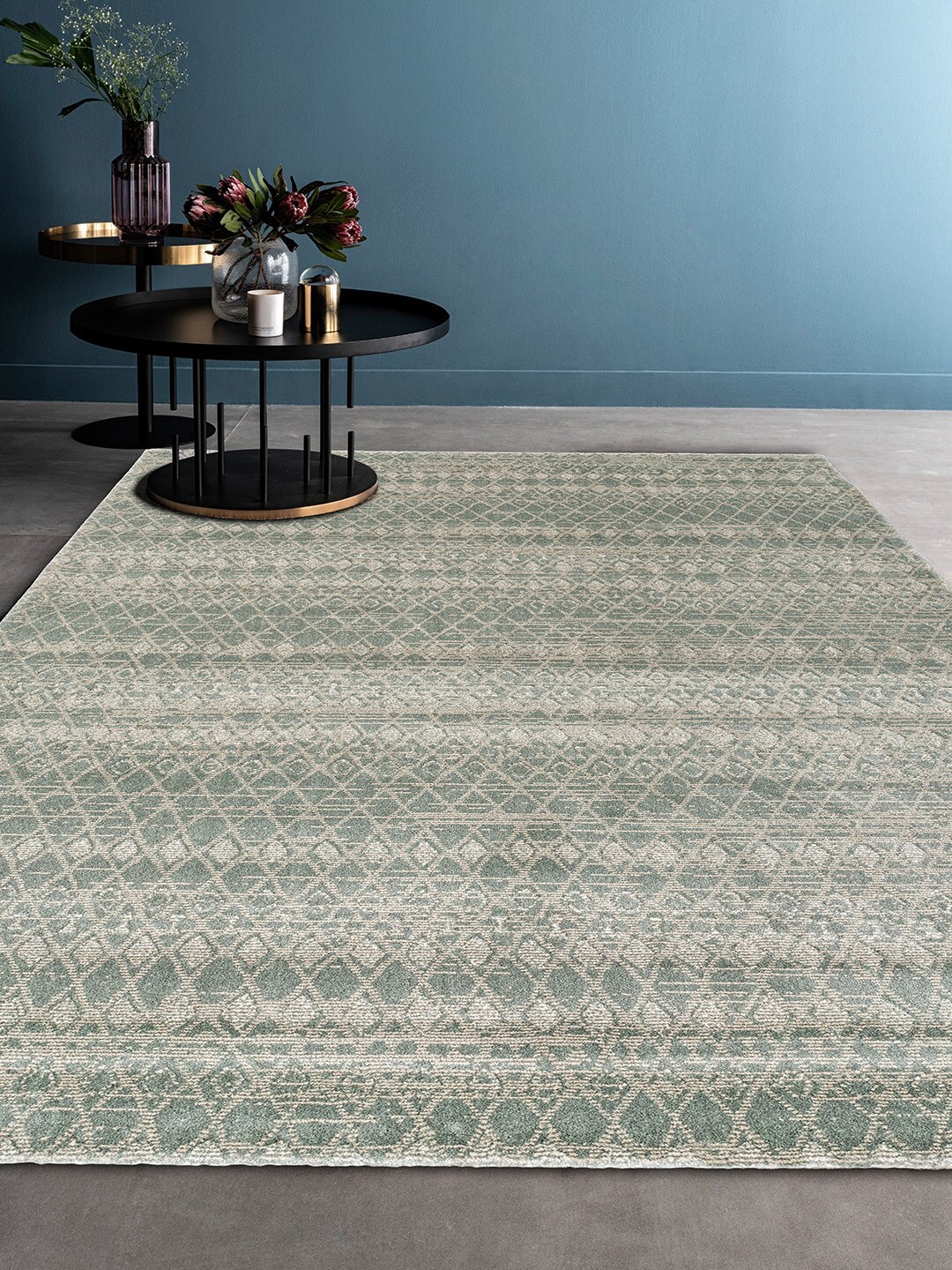 

DDecor Beige Geometric Carpet