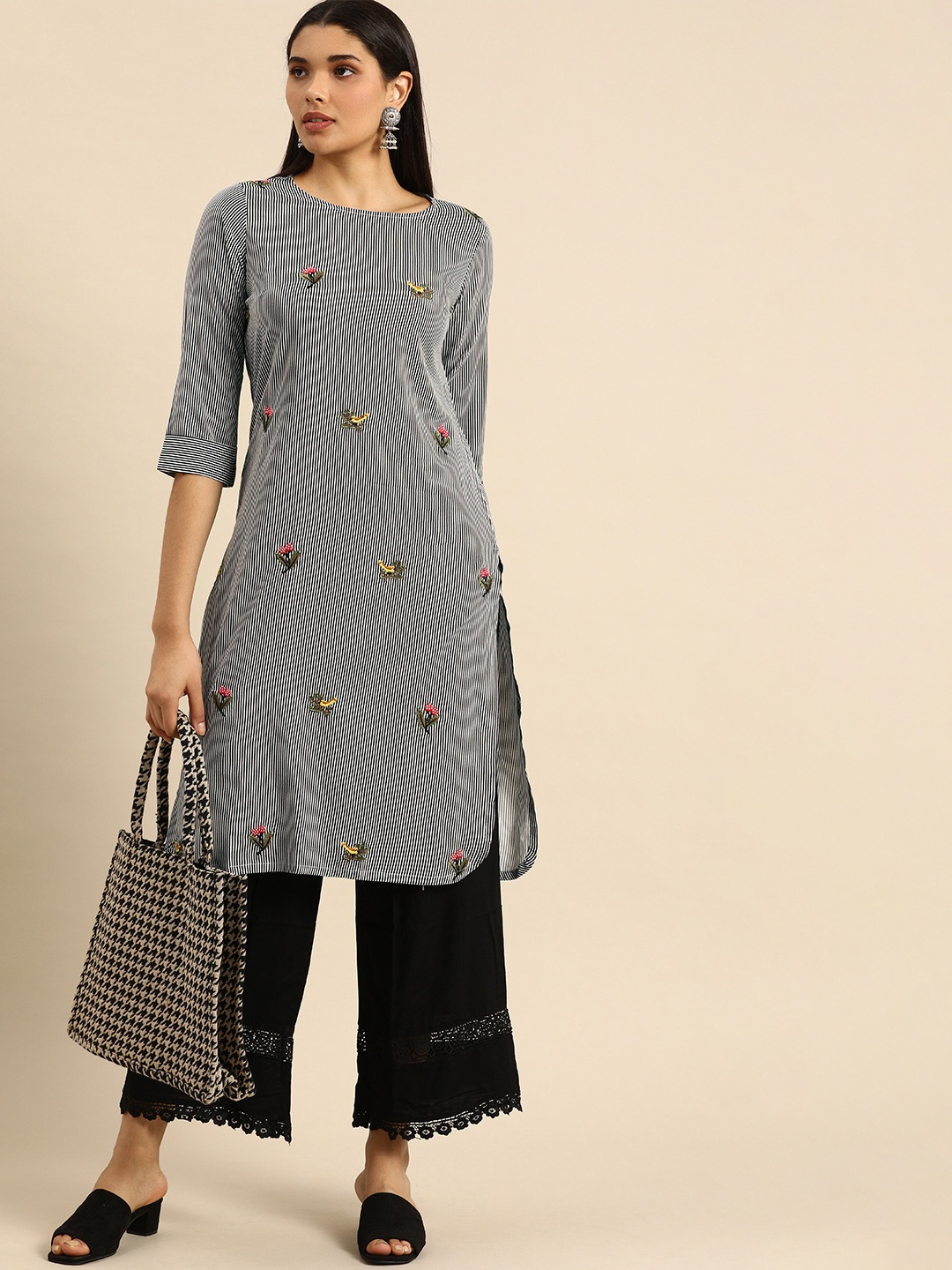 

Anouk Women Off-White & Black Striped Pure Cotton Straight Kurta