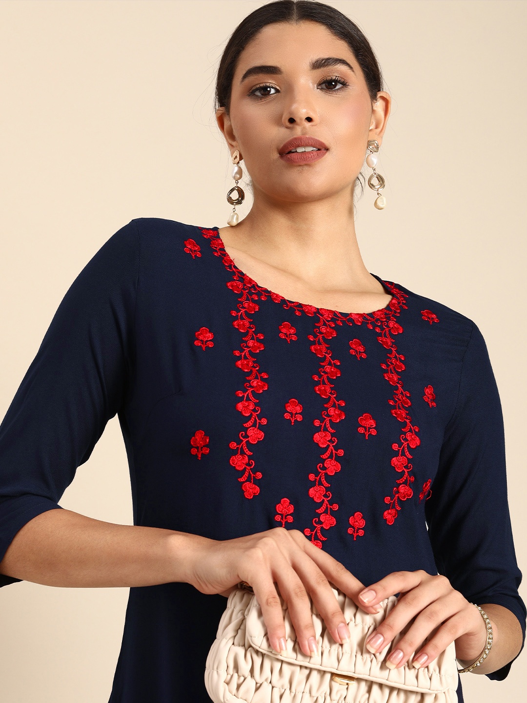 

Anouk Women Navy Blue & Pink Floral Embroidered Straight Kurta