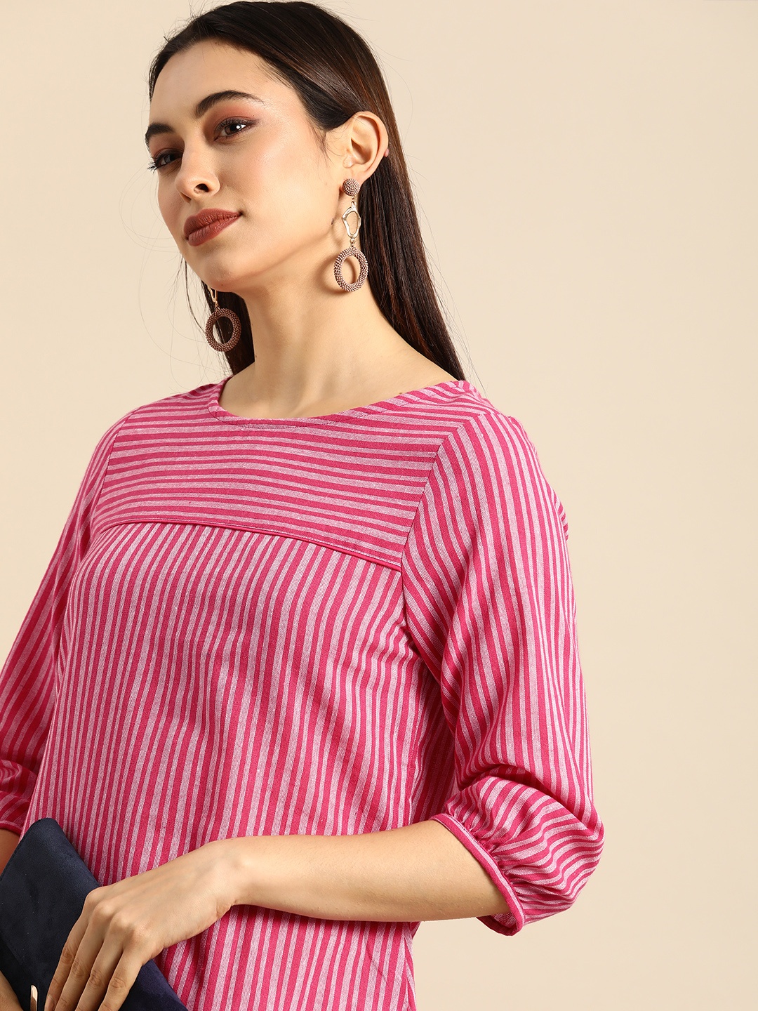 

Anouk Women Pink & White Striped Kurta