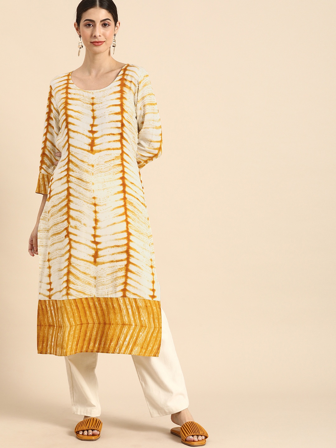 

Anouk Women Beige & Yellow Printed Round Neck Kurta