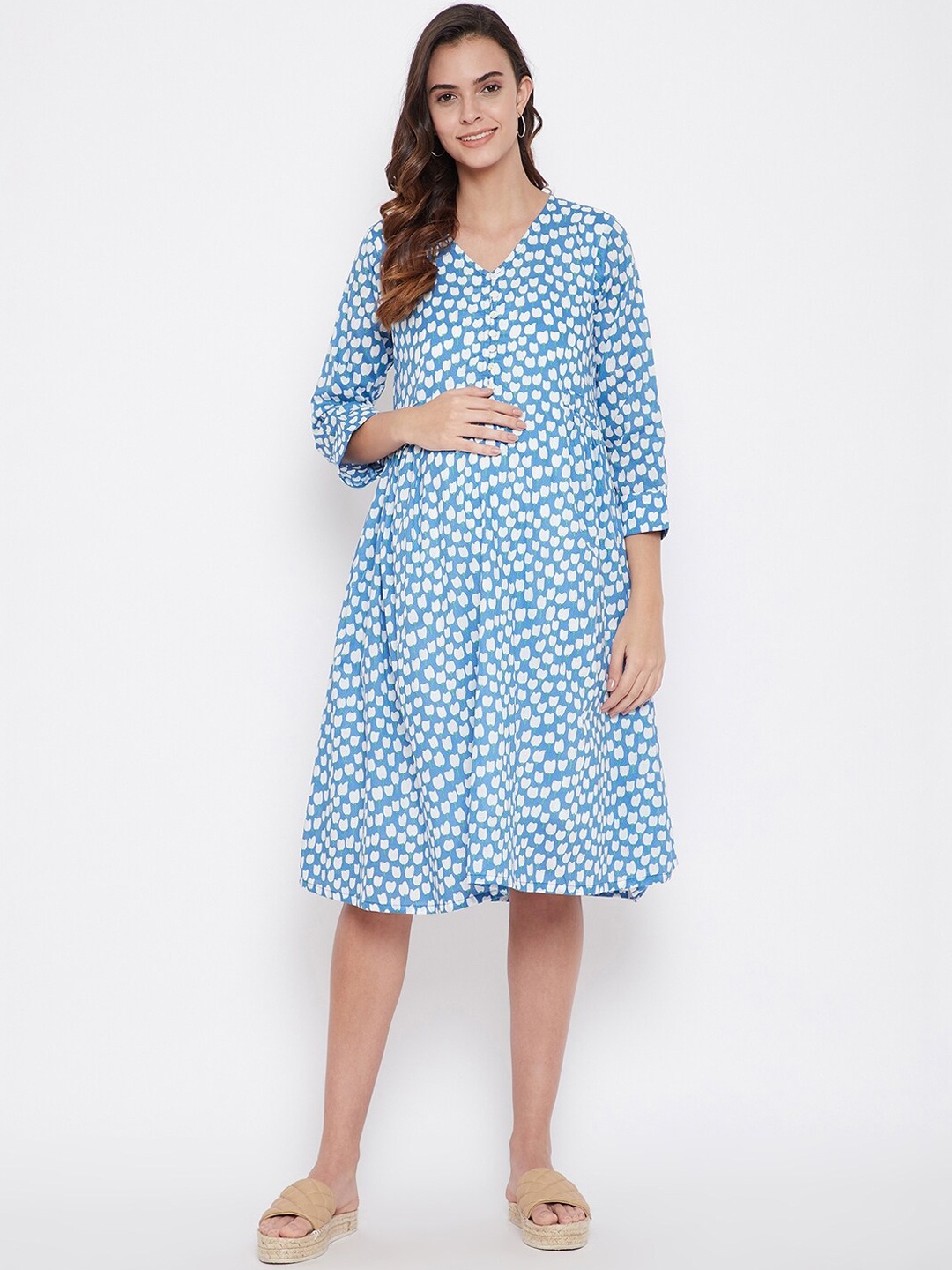 

The Kaftan Company Blue & White Printed Maternity Dress