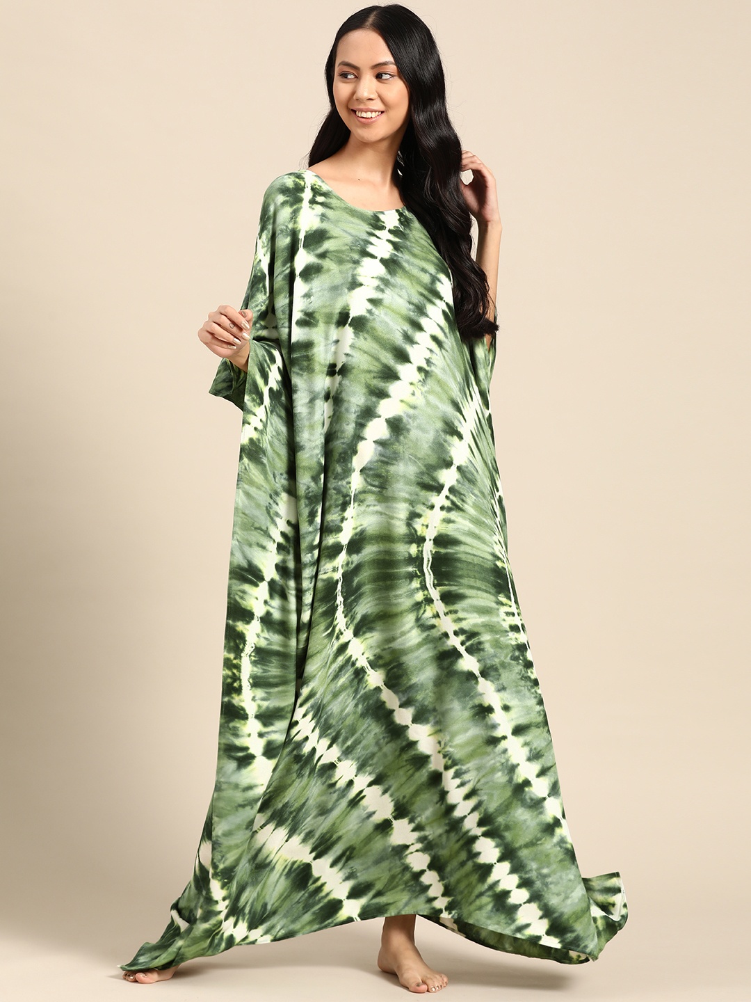 

Prakrti Green & White Dyed Maxi Kaftan Nightdress