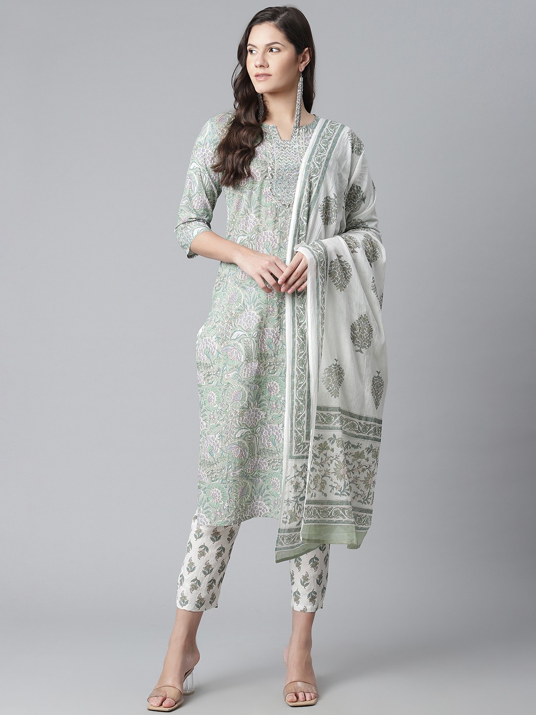 

Yuris Women Green & Off White Printed Pure Cotton Kurta with Trousers & Dupatta
